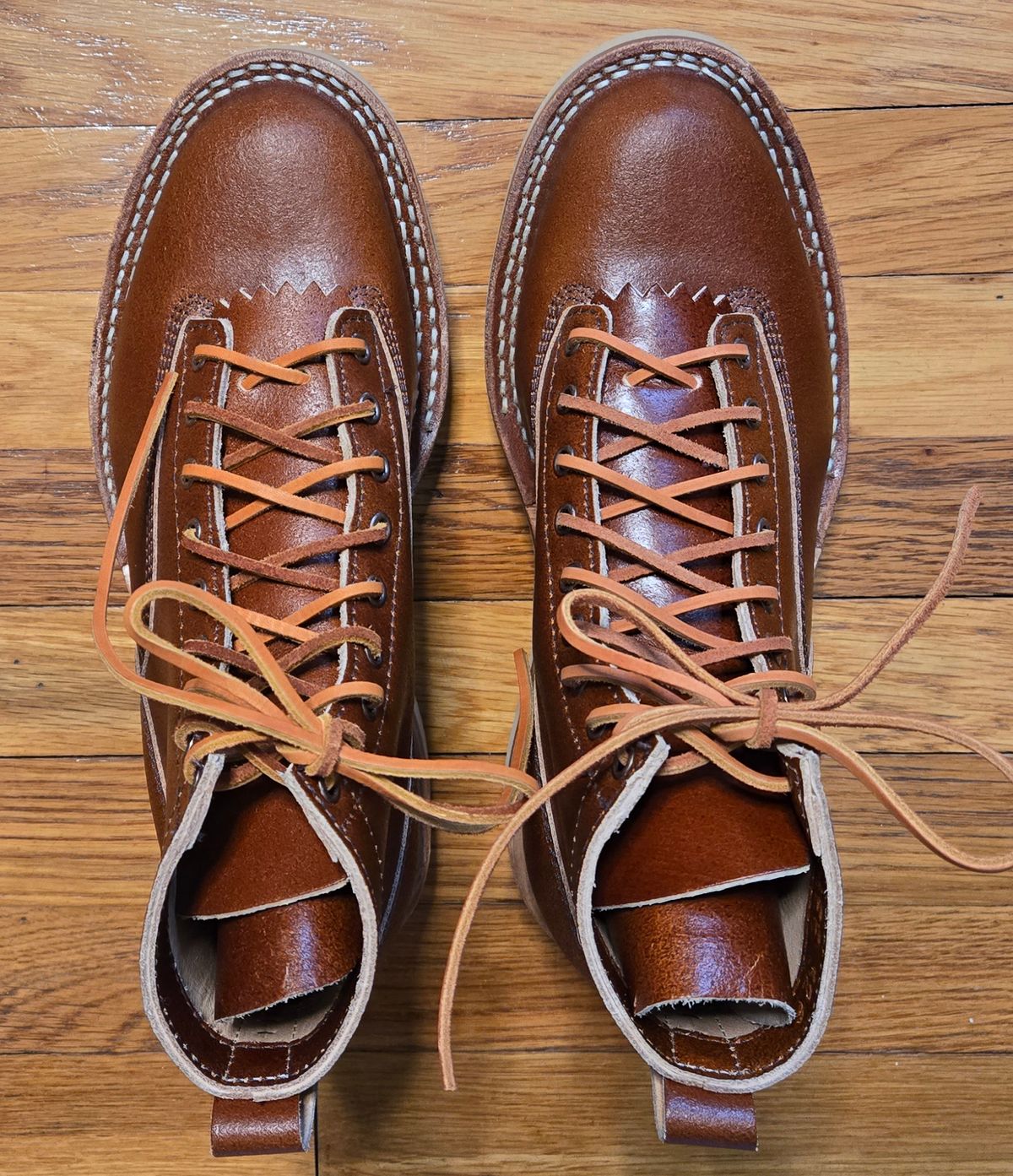 Photo by chuligani on April 3, 2026 of the White's C350LTT-CS in Horween Tan Waxed Flesh Essex.