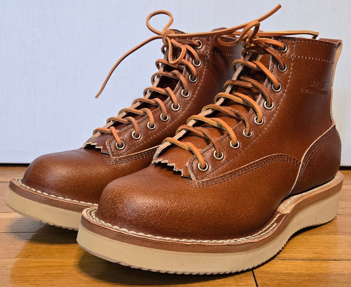 Photo by chuligani on April 3, 2026 of the White's C350LTT-CS in Horween Tan Waxed Flesh Essex.