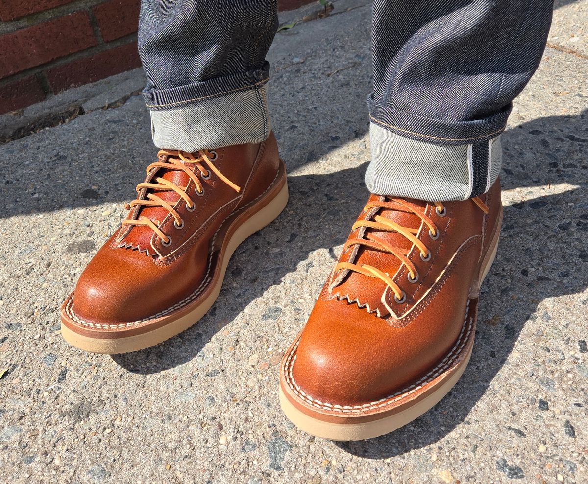 Photo by chuligani on April 4, 2026 of the White's C350LTT-CS in Horween Tan Waxed Flesh Essex.