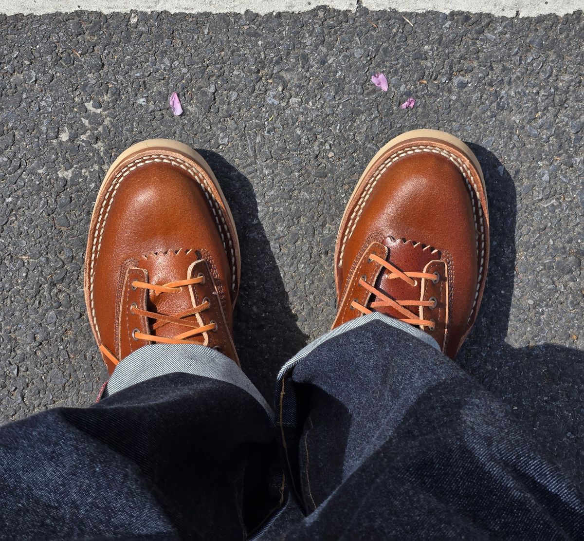 Photo by chuligani on April 24, 2026 of the White's C350LTT-CS in Horween Tan Waxed Flesh Essex.