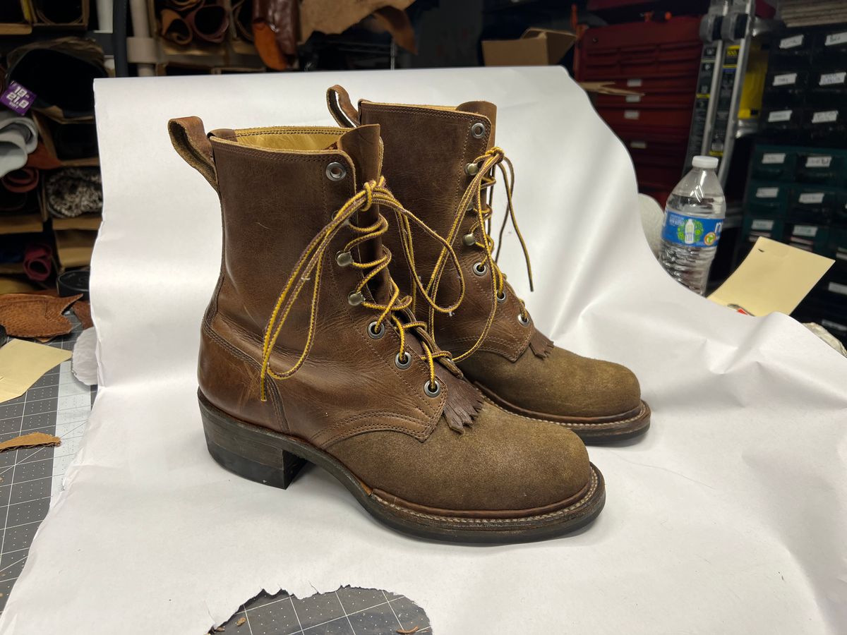 Photo by thenewreligion on November 6, 2025 of the BJ Rhodes Hiking Boot in Horween Brown Nut Dublin.