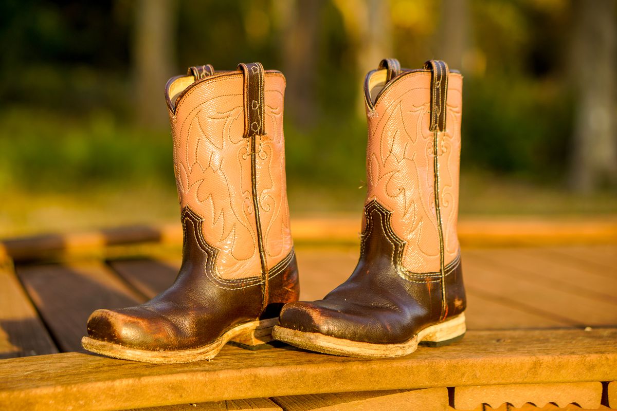 Photo by thenewreligion on February 4, 2025 of the Self-Made Cowboy Boot in Water Buffalo.