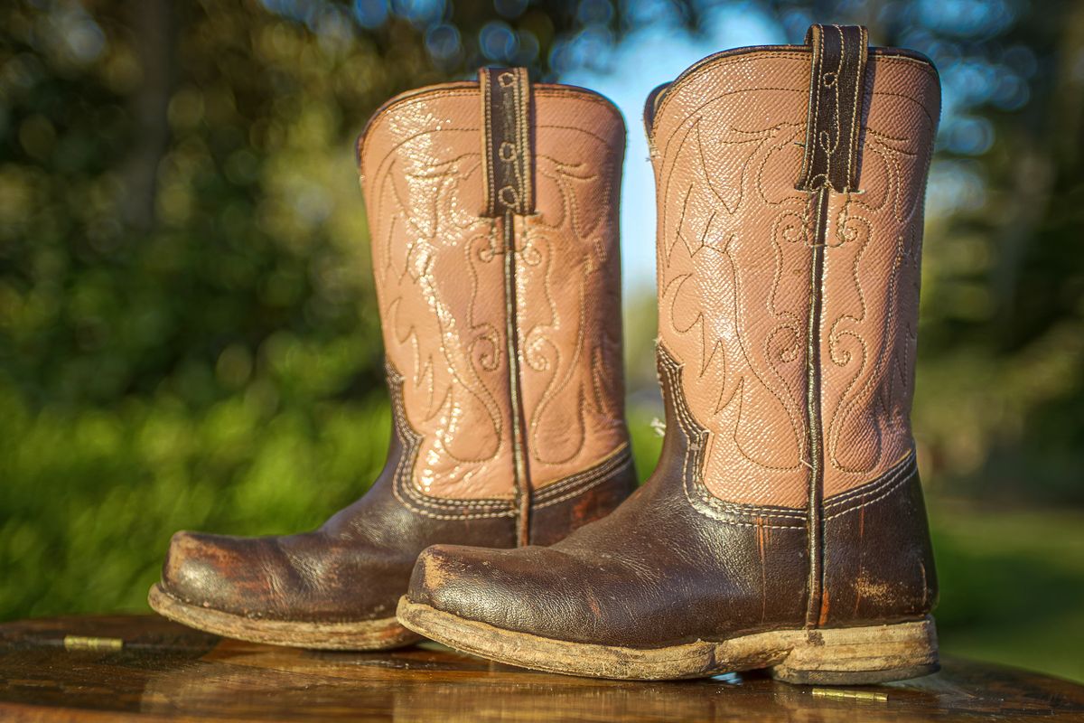 Photo by thenewreligion on March 5, 2025 of the Self-Made Cowboy Boot in Water Buffalo.