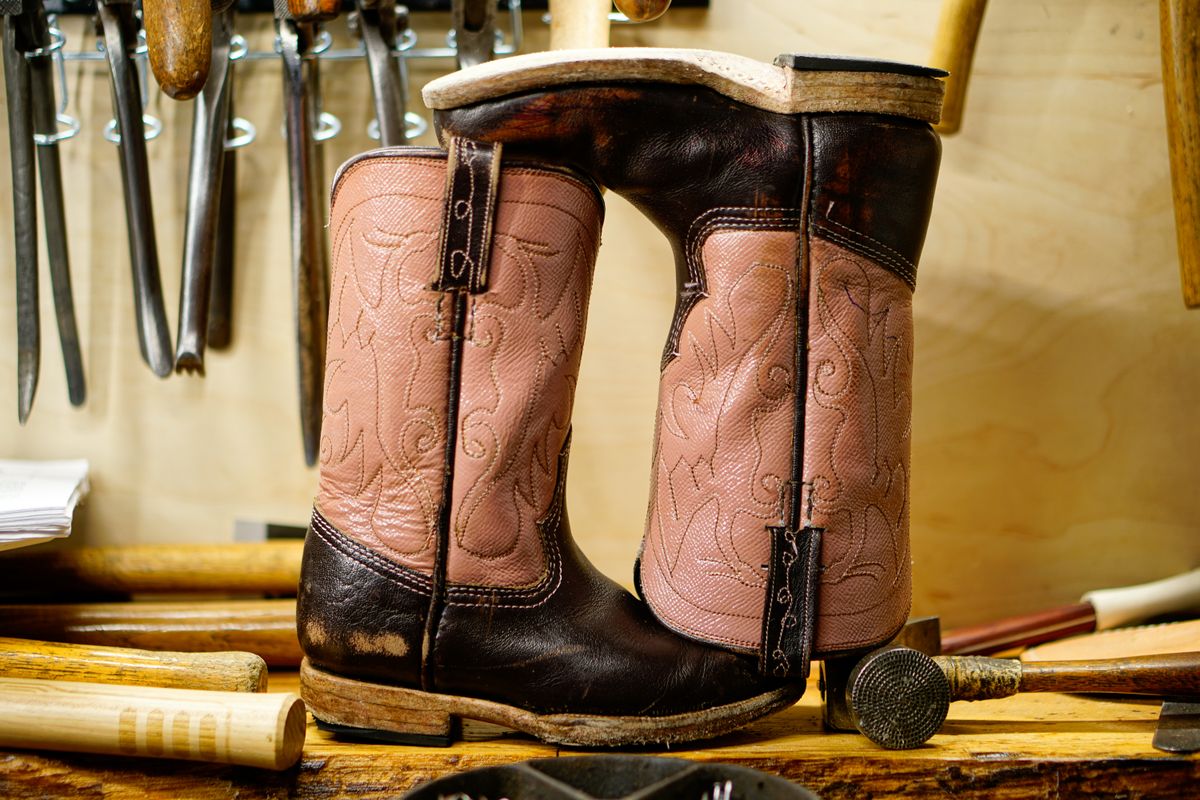 Photo by thenewreligion on April 2, 2025 of the Self-Made Cowboy Boot in Water Buffalo.