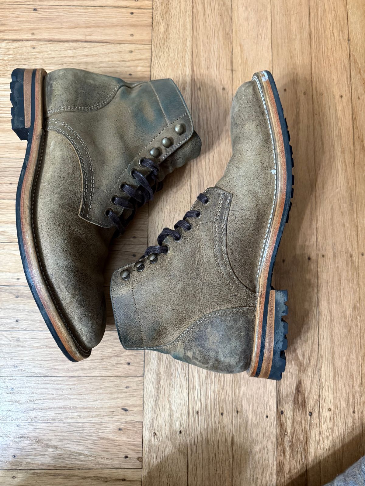 Photo by seconds_and_selvedge on January 5, 2026 of the Parkhurst The Allen in Gingembre Kudu.