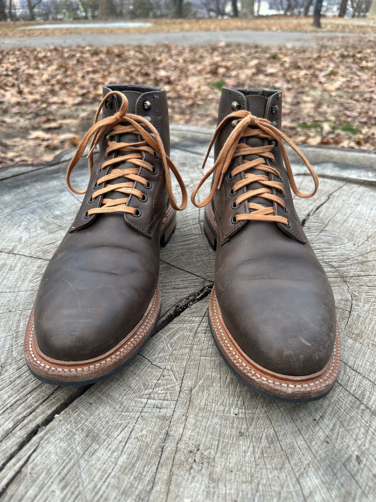 Photo by DenimKnight on December 4, 2024 of the Parkhurst The Allen in Maryam Asphalt Waxed Horsebutt.