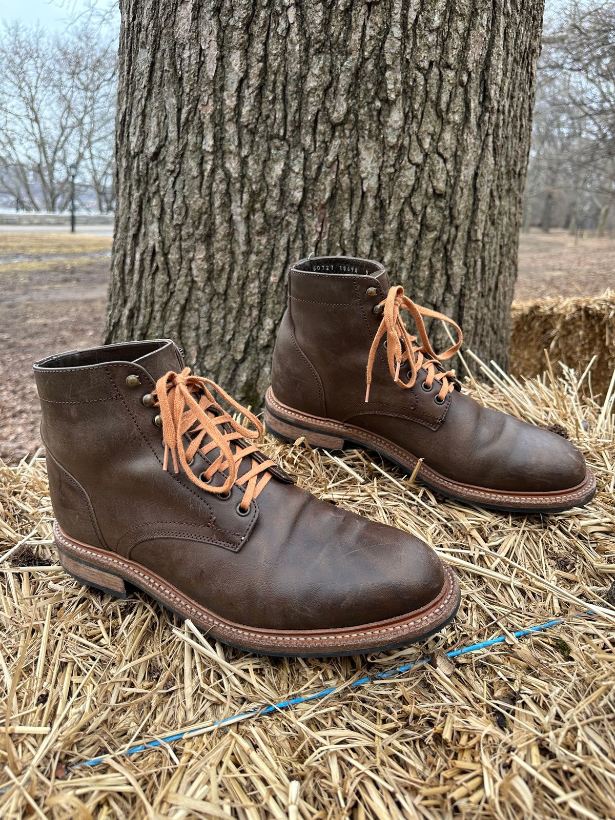 Photo by DenimKnight on March 5, 2025 of the Parkhurst The Allen in Maryam Asphalt Waxed Horsebutt.