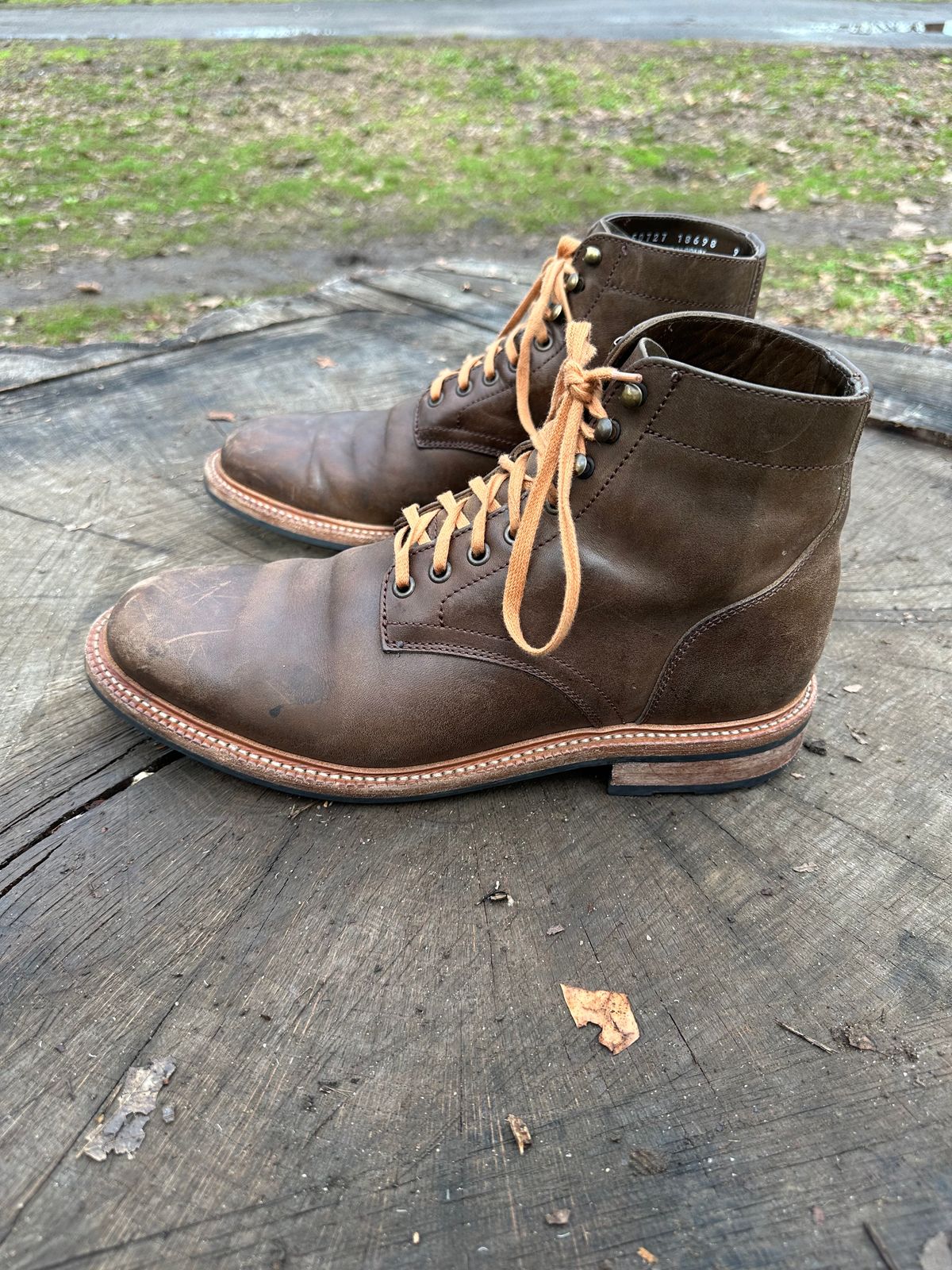 Photo by DenimKnight on April 4, 2025 of the Parkhurst The Allen in Maryam Asphalt Waxed Horsebutt.