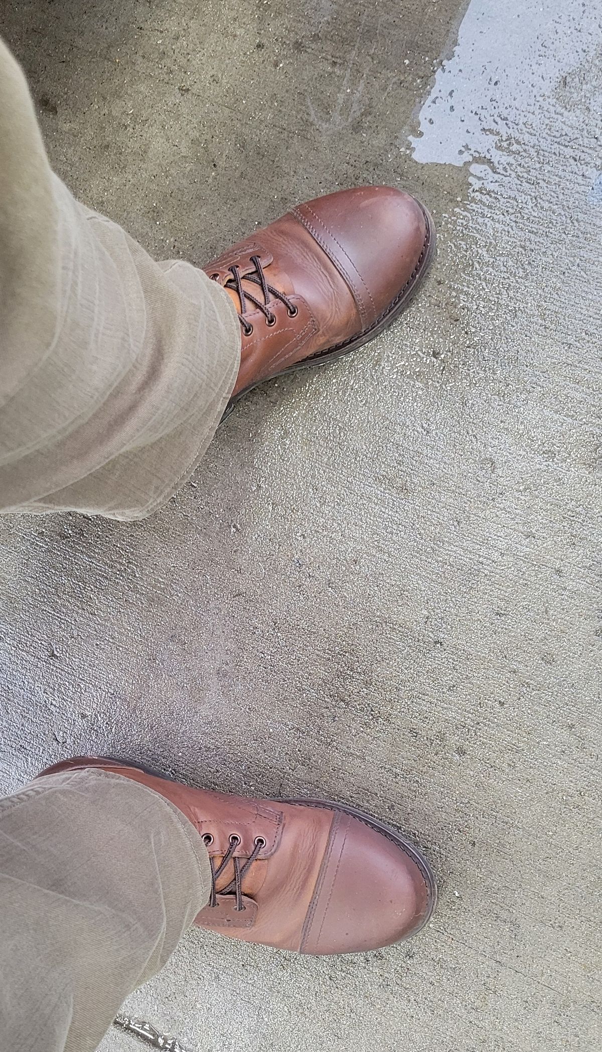 Photo by GrantR on December 26, 2025 of the Thursday Thursday / Heritage Captain in Thursday / Rustic Brown Pull Up.