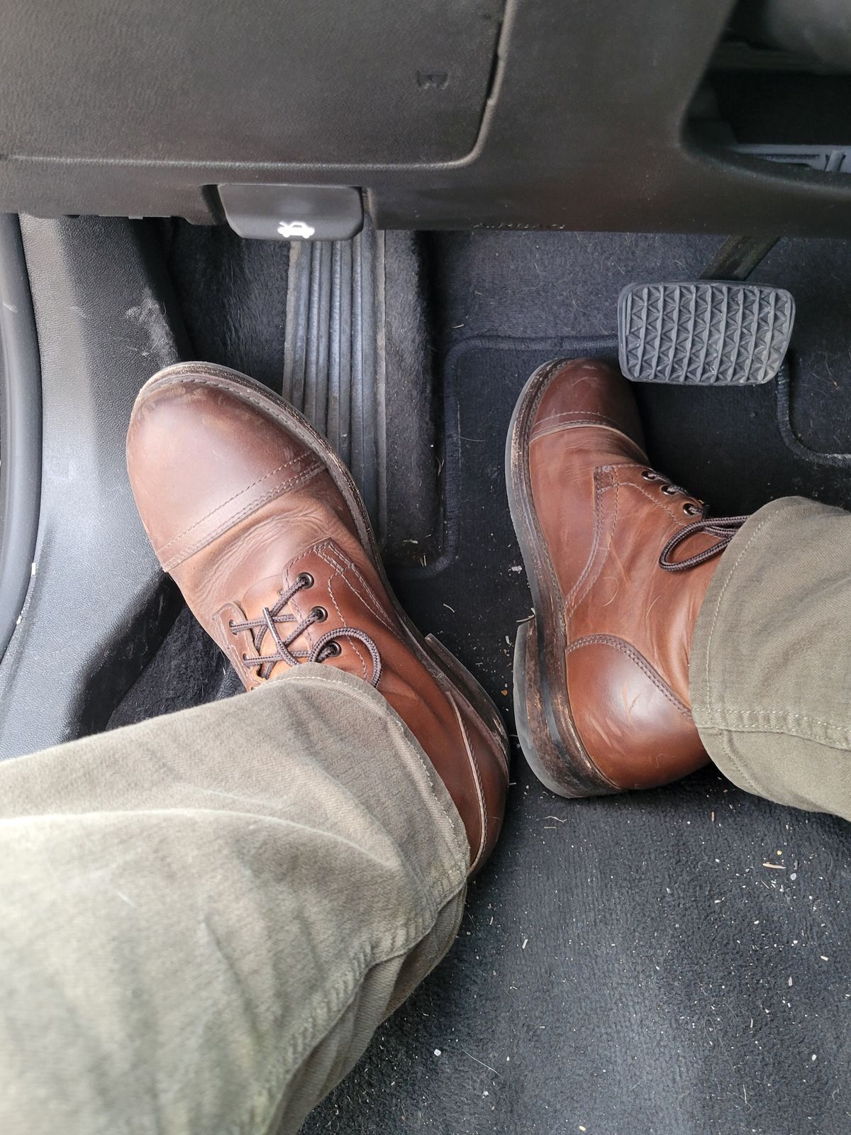 Photo by GrantR on February 26, 2026 of the Thursday Thursday / Heritage Captain in Thursday / Rustic Brown Pull Up.