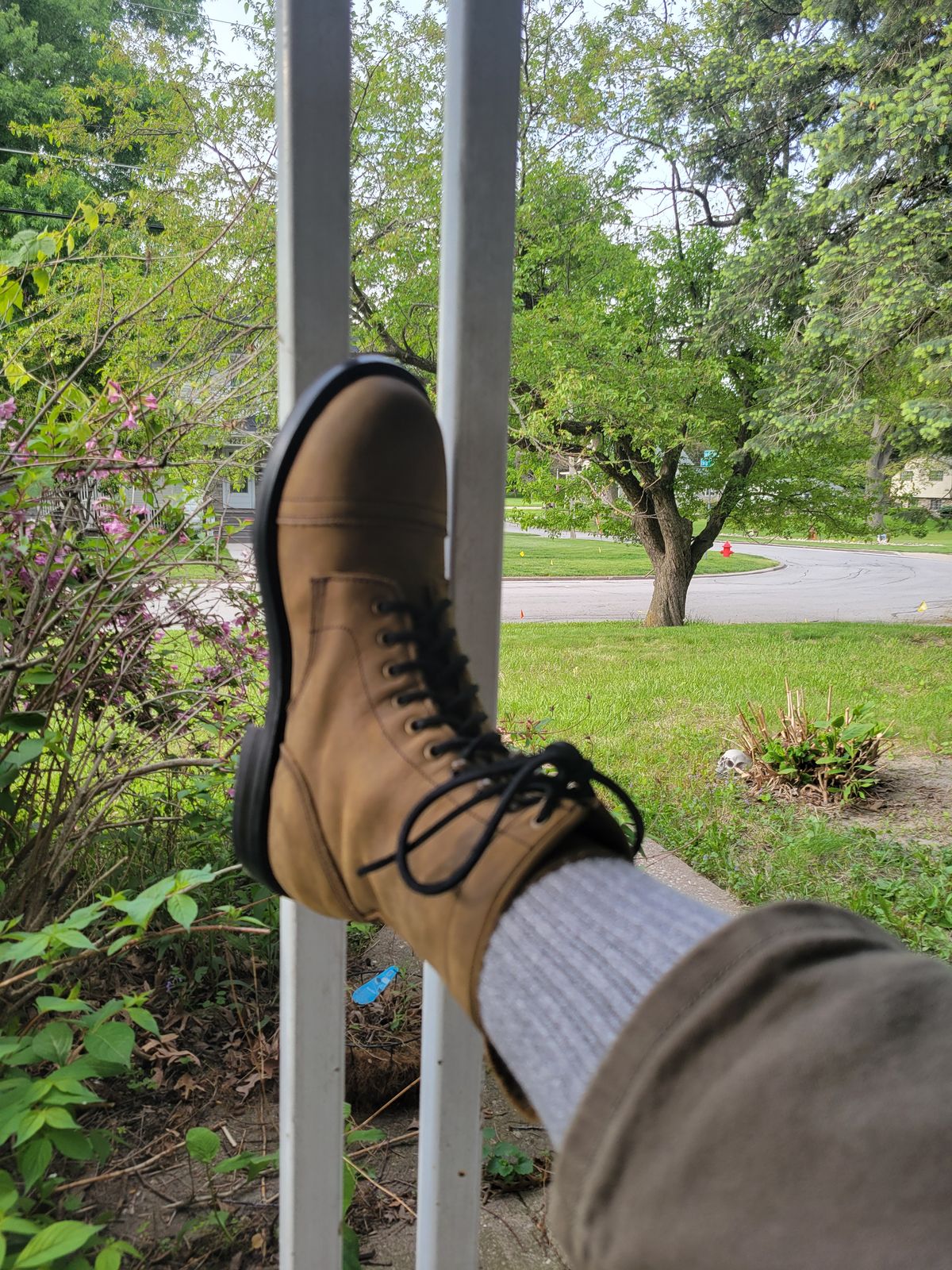 Photo by GrantR on May 11, 2026 of the Urban Wolf Club Axeman 10 Eyelet in Crazy Horse Olive Green.