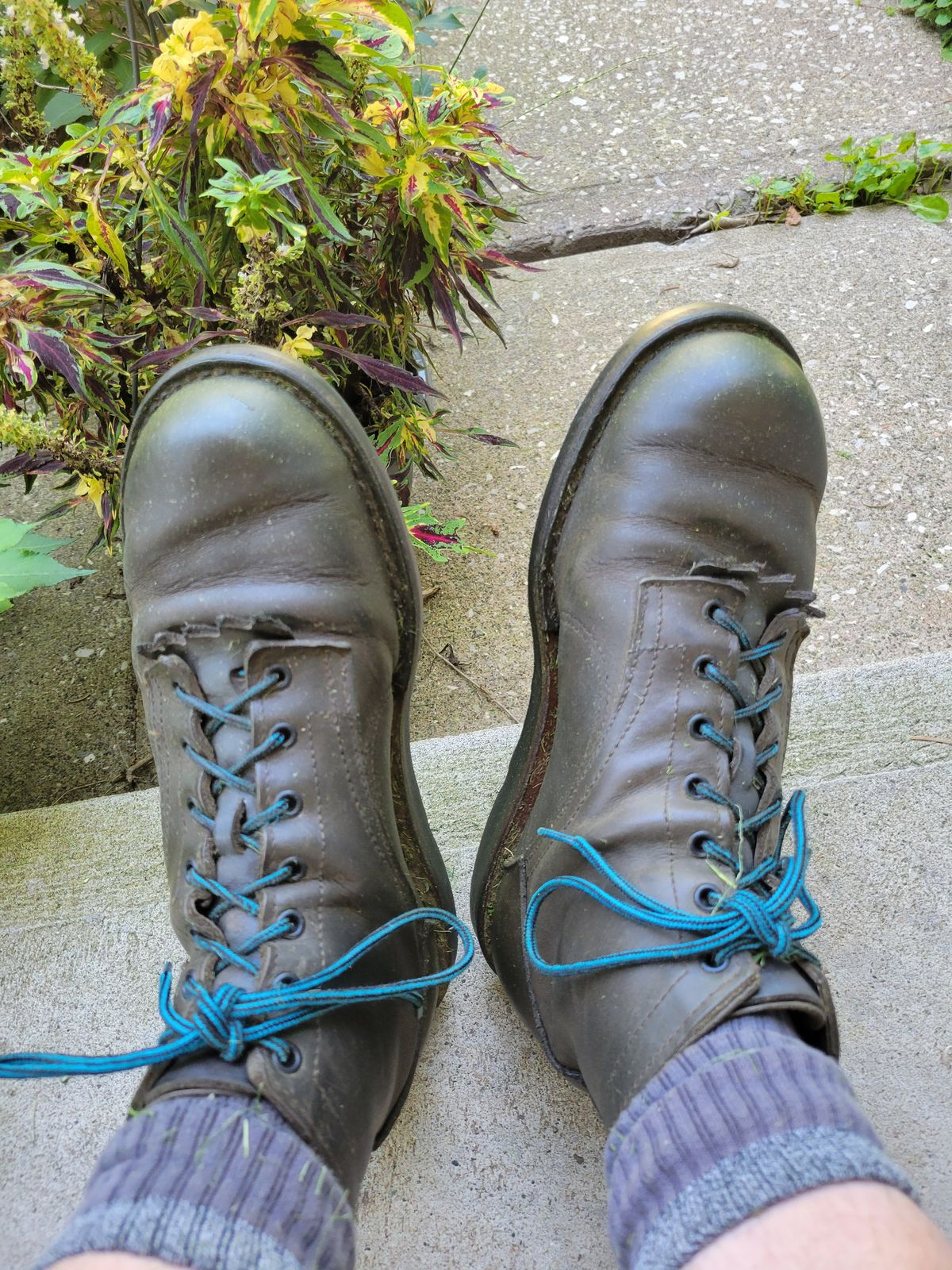 Photo by GrantR on August 23, 2025 of the Origin The Coronado Boot in Slate Waxed Pull Up.