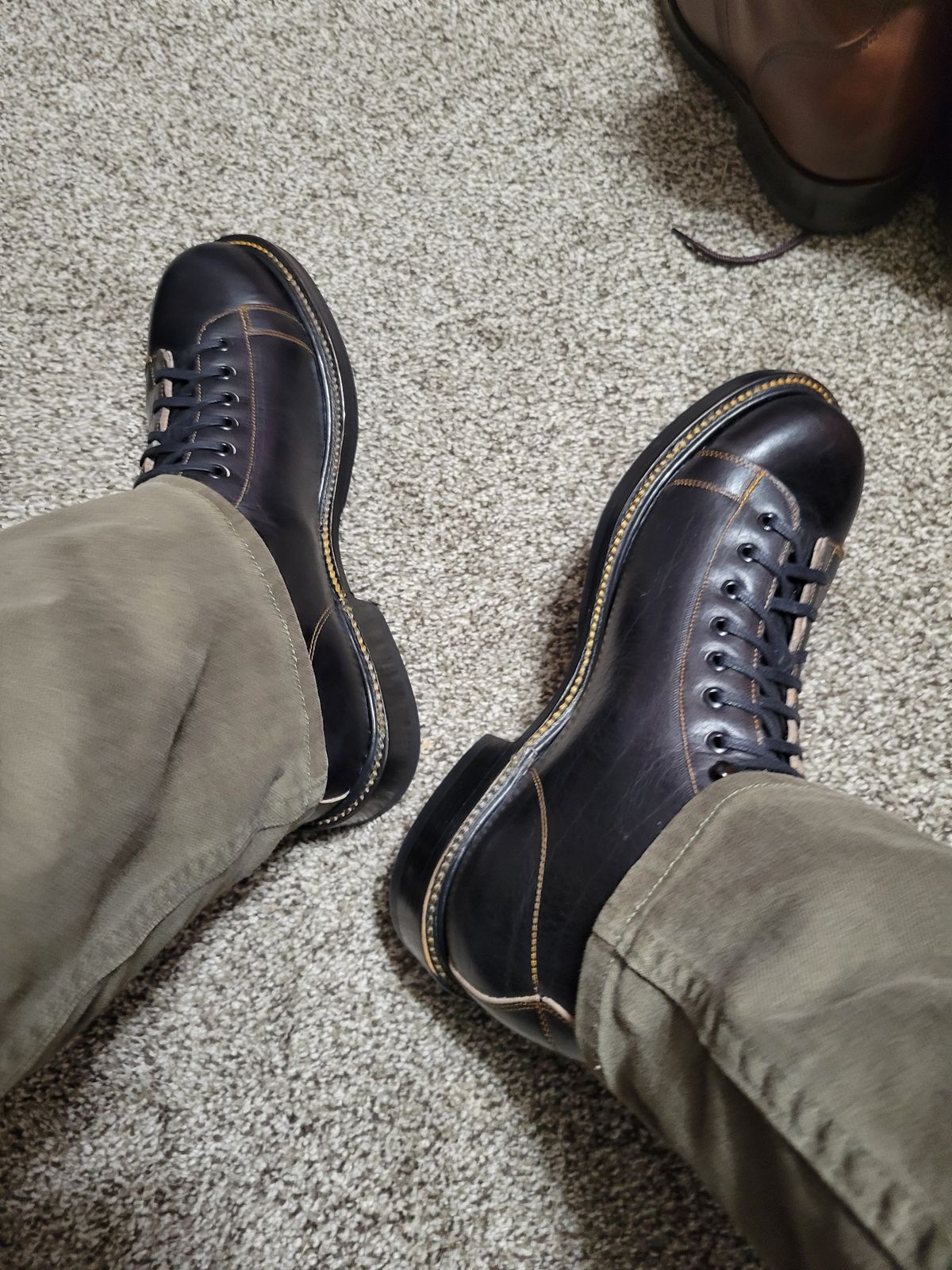 Photo by GrantR on November 14, 2025 of the Unmarked Archie Boots in Cisne Black Vegetable-Tanned Bison.