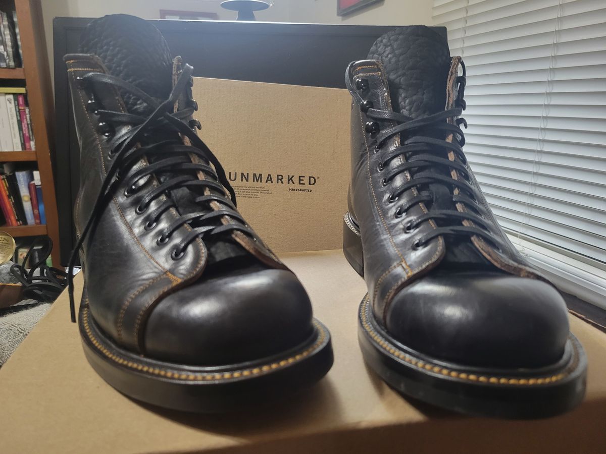 Photo by GrantR on November 15, 2025 of the Unmarked Archie Boots in Cisne Black Vegetable-Tanned Bison.