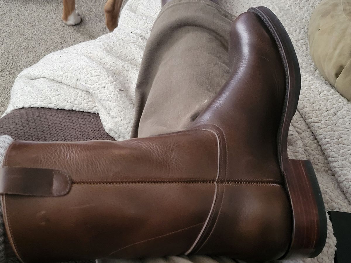 Photo by GrantR on January 29, 2026 of the Unmarked Unmarked / Lechuguera in Unmarked / "Super Heavy" Dark Brown Pull-up.