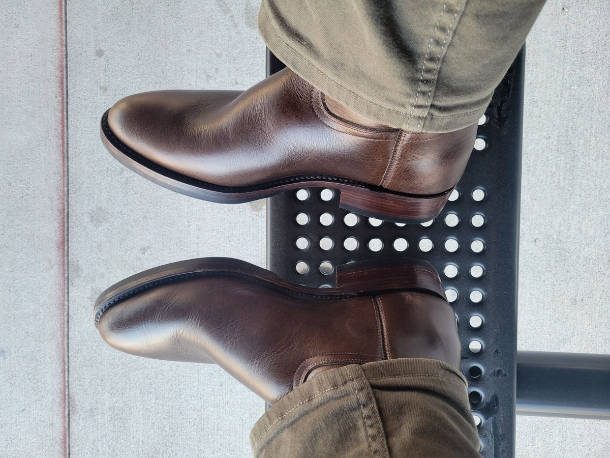 Photo by GrantR on February 16, 2026 of the Unmarked Unmarked / Lechuguera in Unmarked / "Super Heavy" Dark Brown Pull-up.