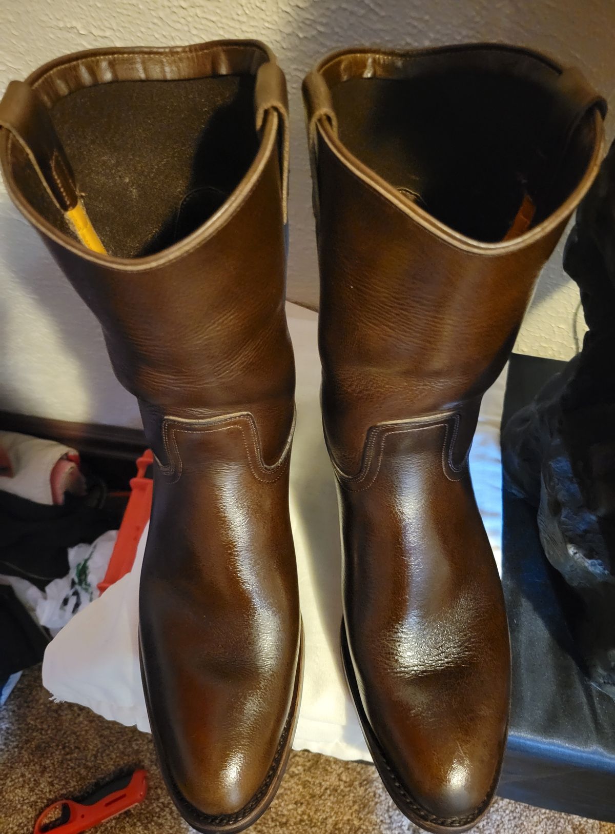 Photo by GrantR on March 22, 2026 of the Unmarked Unmarked / Lechuguera in Unmarked / "Super Heavy" Dark Brown Pull-up.