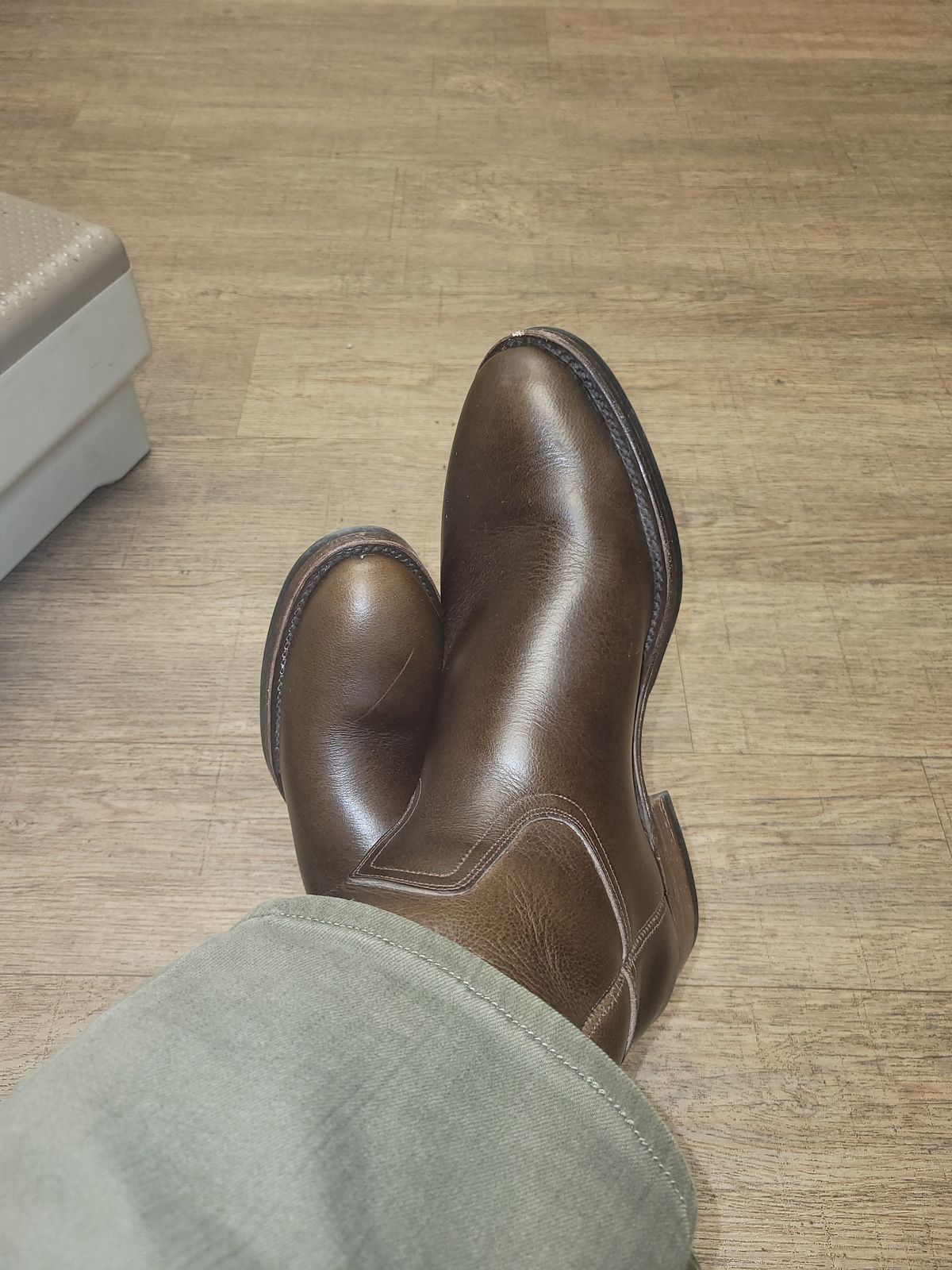 Photo by GrantR on April 2, 2026 of the Unmarked Unmarked / Lechuguera in Unmarked / "Super Heavy" Dark Brown Pull-up.