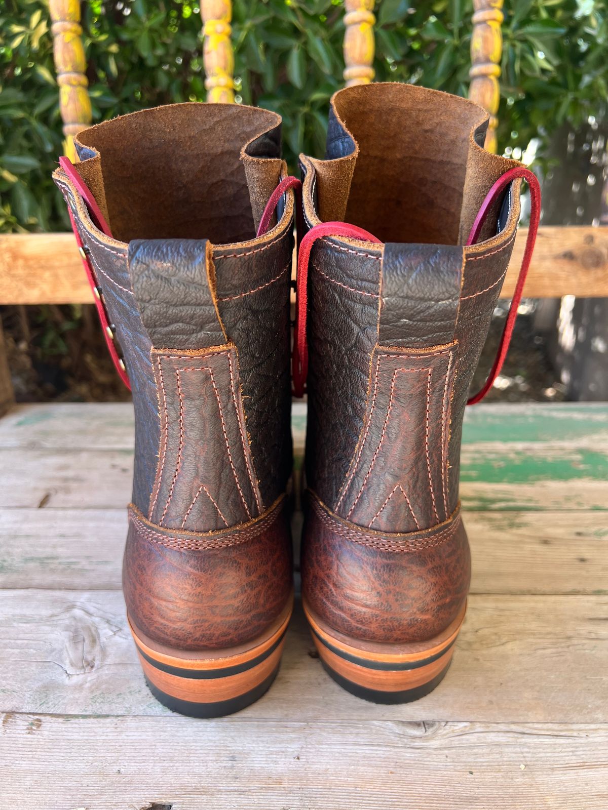 Photo by zeus on October 1, 2024 of the Frank's Boots Front Range in Seidel Walnut Mastodon Bison.