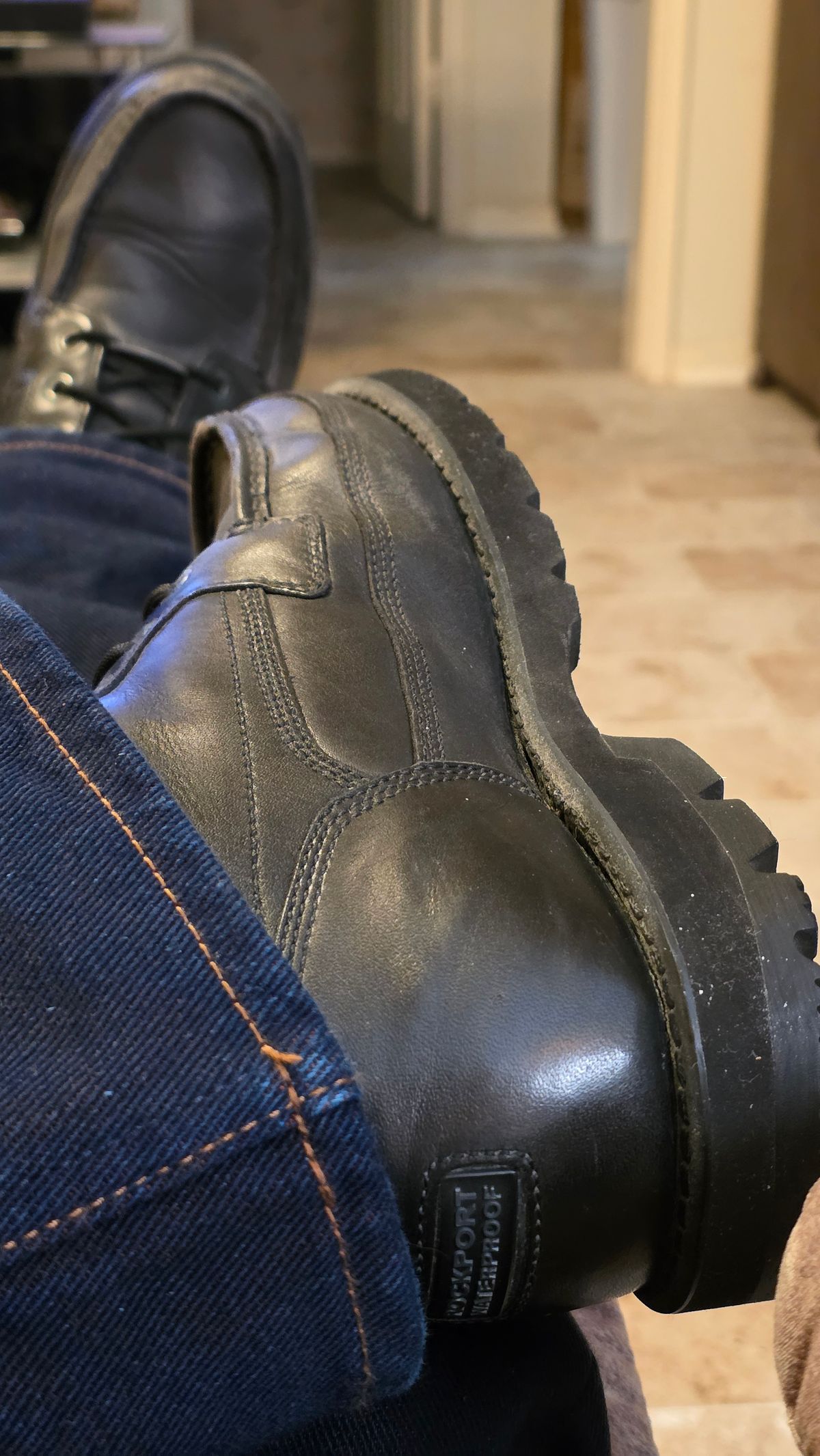 Photo by mknewman on January 25, 2026 of the Rockport APM33911 in Unknown Leather.