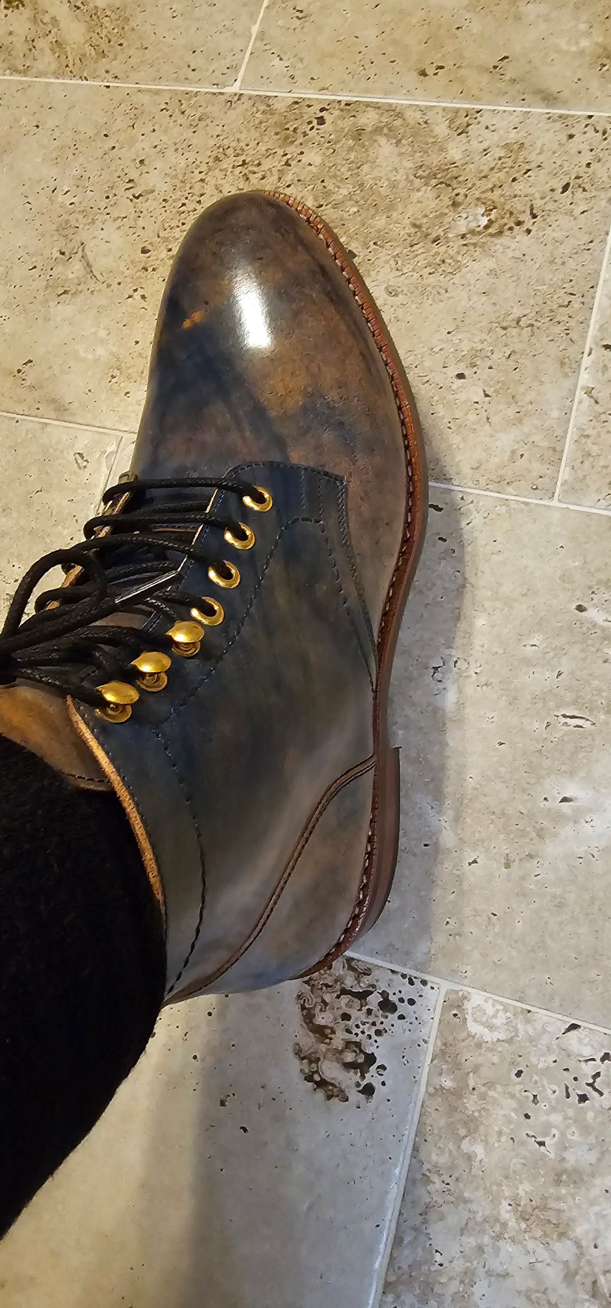 Photo by mknewman on February 18, 2025 of the Blkbrd Shoemaker Custom Model in Rocado Ultraviolet Marbled Shell Cordovan.