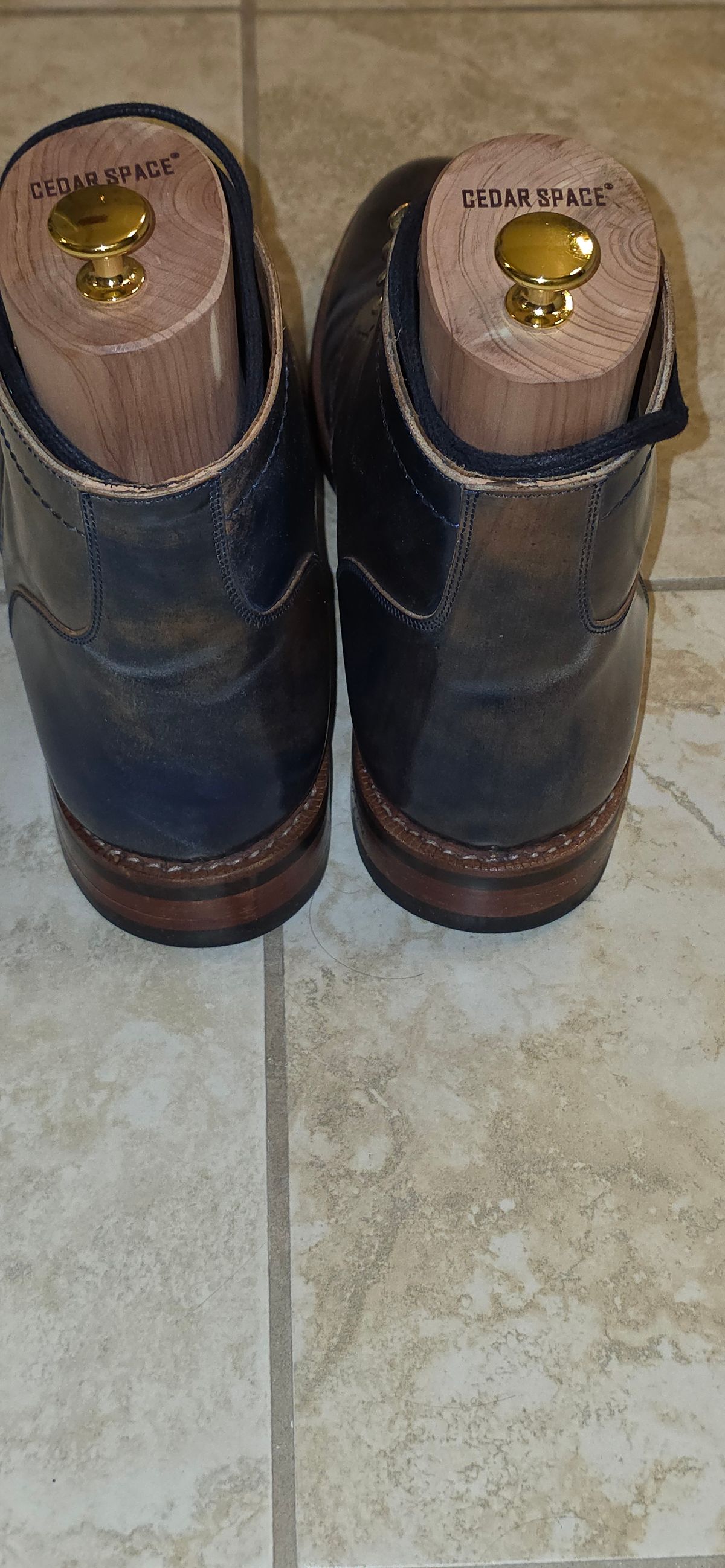 Photo by mknewman on December 2, 2025 of the Blkbrd Shoemaker Ocean in Rocado - "Marbled" Shell Cordovan - Veg Tanned (Ocean).