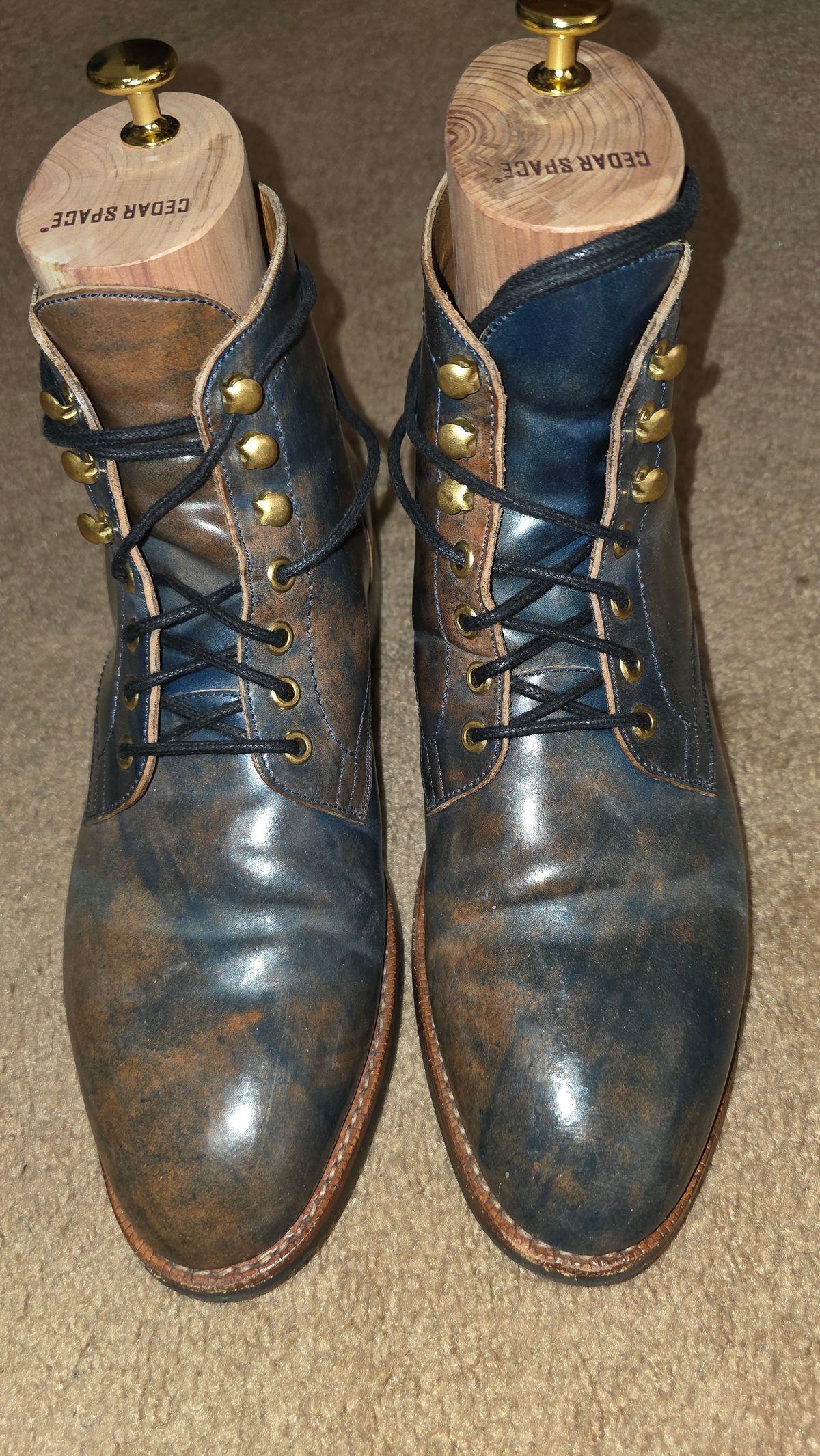 Photo by mknewman on January 1, 2026 of the Blkbrd Shoemaker Ocean in Rocado - "Marbled" Shell Cordovan - Veg Tanned (Ocean).