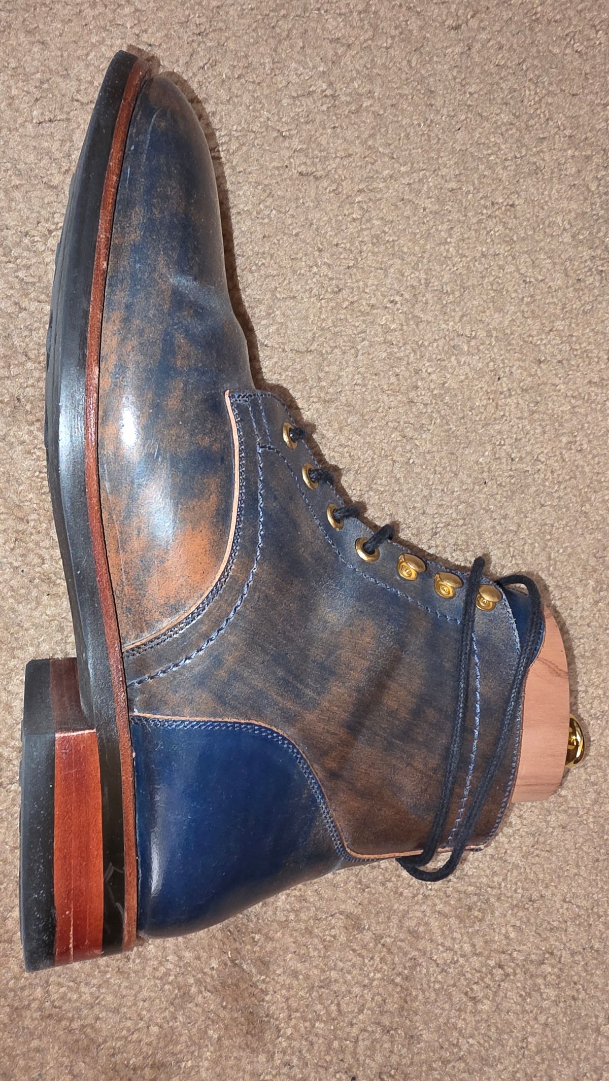 Photo by mknewman on January 1, 2026 of the Blkbrd Shoemaker Ocean in Rocado - "Marbled" Shell Cordovan - Veg Tanned (Ocean).