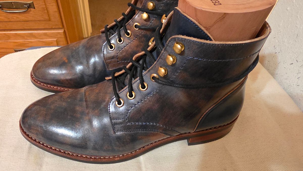 Photo by mknewman on February 1, 2026 of the Blkbrd Shoemaker Ocean in Rocado - "Marbled" Shell Cordovan - Veg Tanned (Ocean).