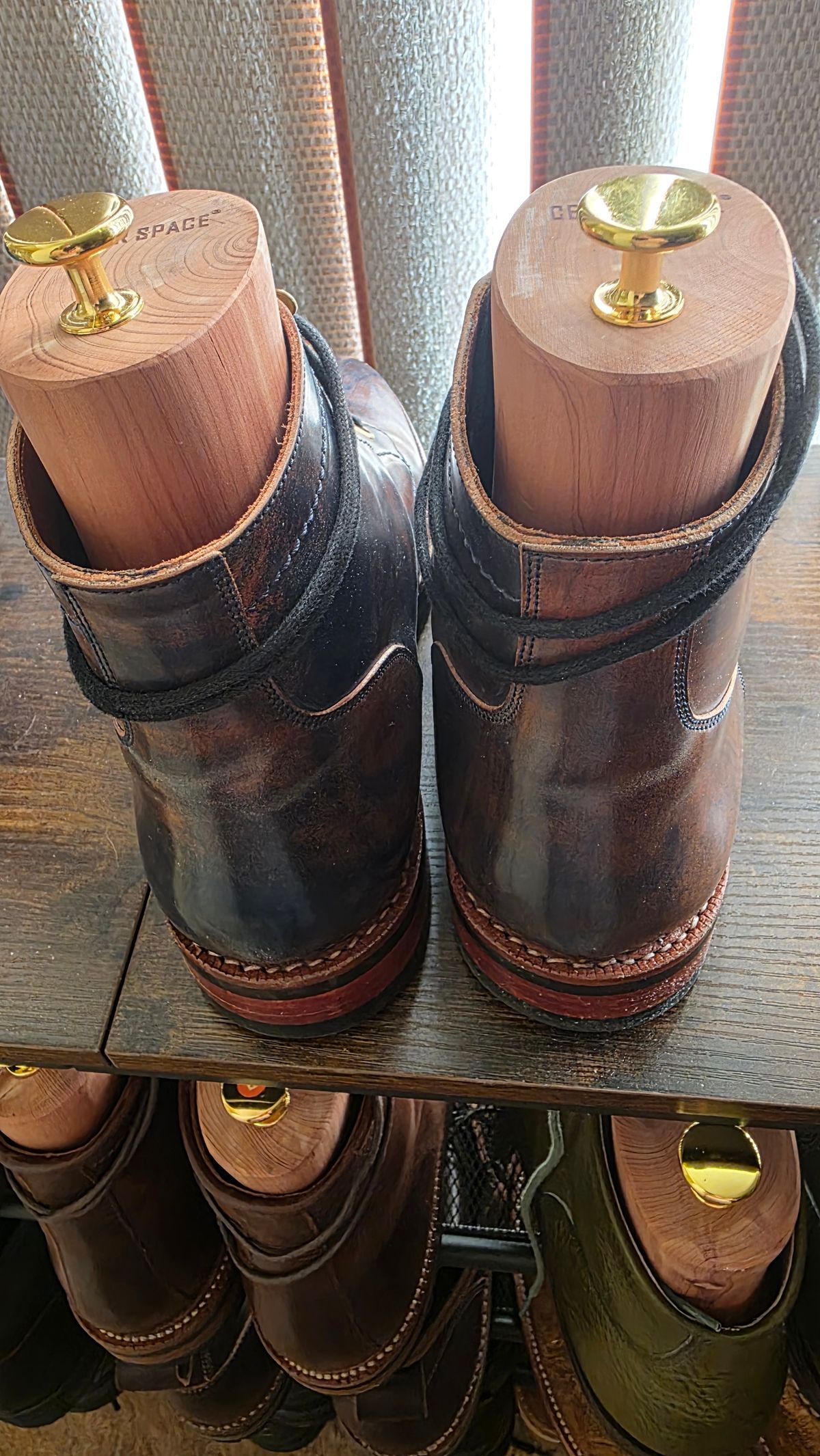 Photo by mknewman on March 1, 2026 of the Blkbrd Shoemaker Ocean in Rocado - "Marbled" Shell Cordovan - Veg Tanned (Ocean).