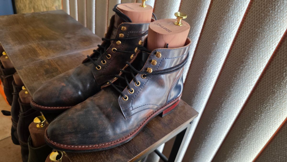 Photo by mknewman on March 1, 2026 of the Blkbrd Shoemaker Ocean in Rocado - "Marbled" Shell Cordovan - Veg Tanned (Ocean).