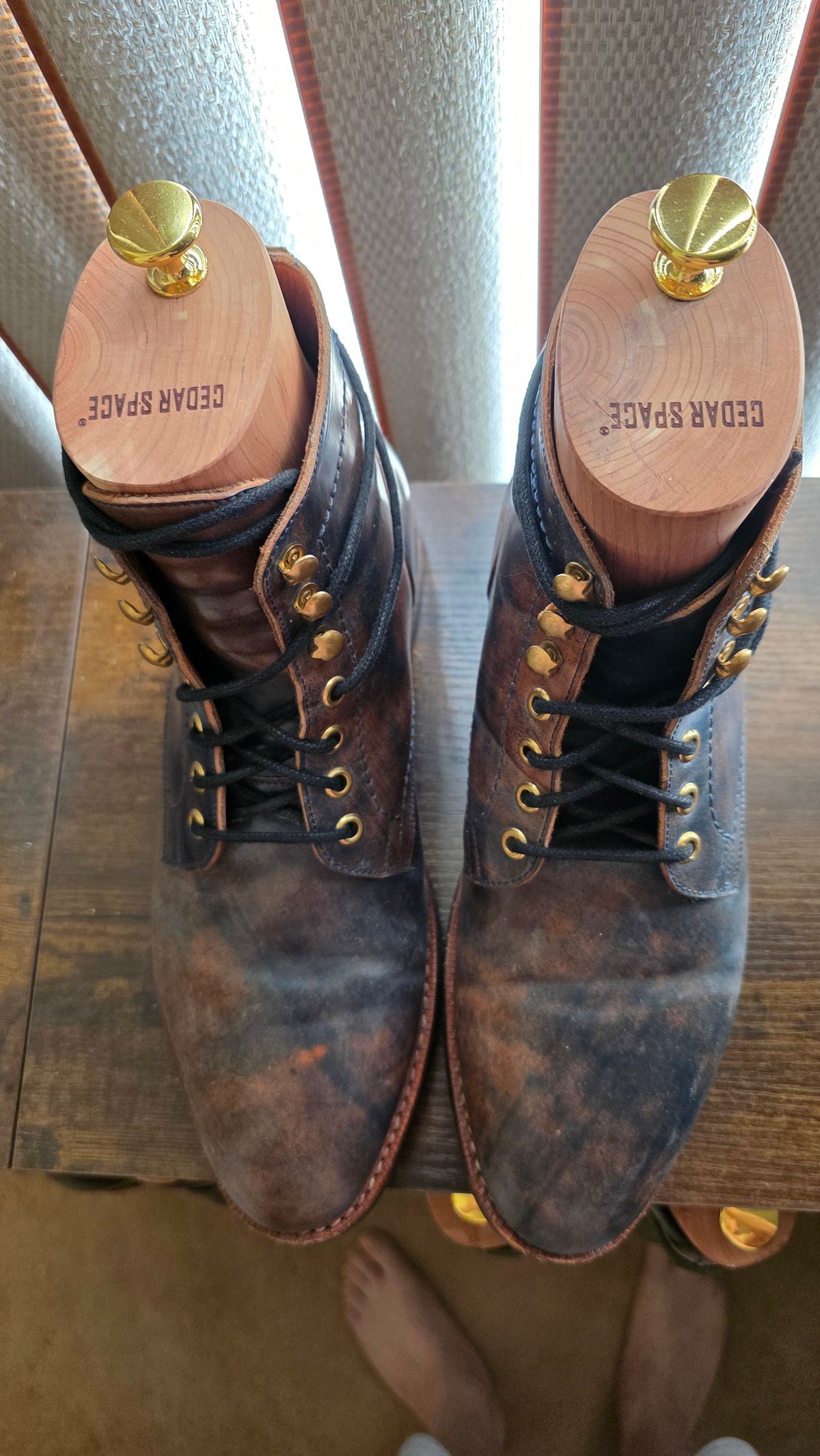 Photo by mknewman on March 1, 2026 of the Blkbrd Shoemaker Ocean in Rocado - "Marbled" Shell Cordovan - Veg Tanned (Ocean).