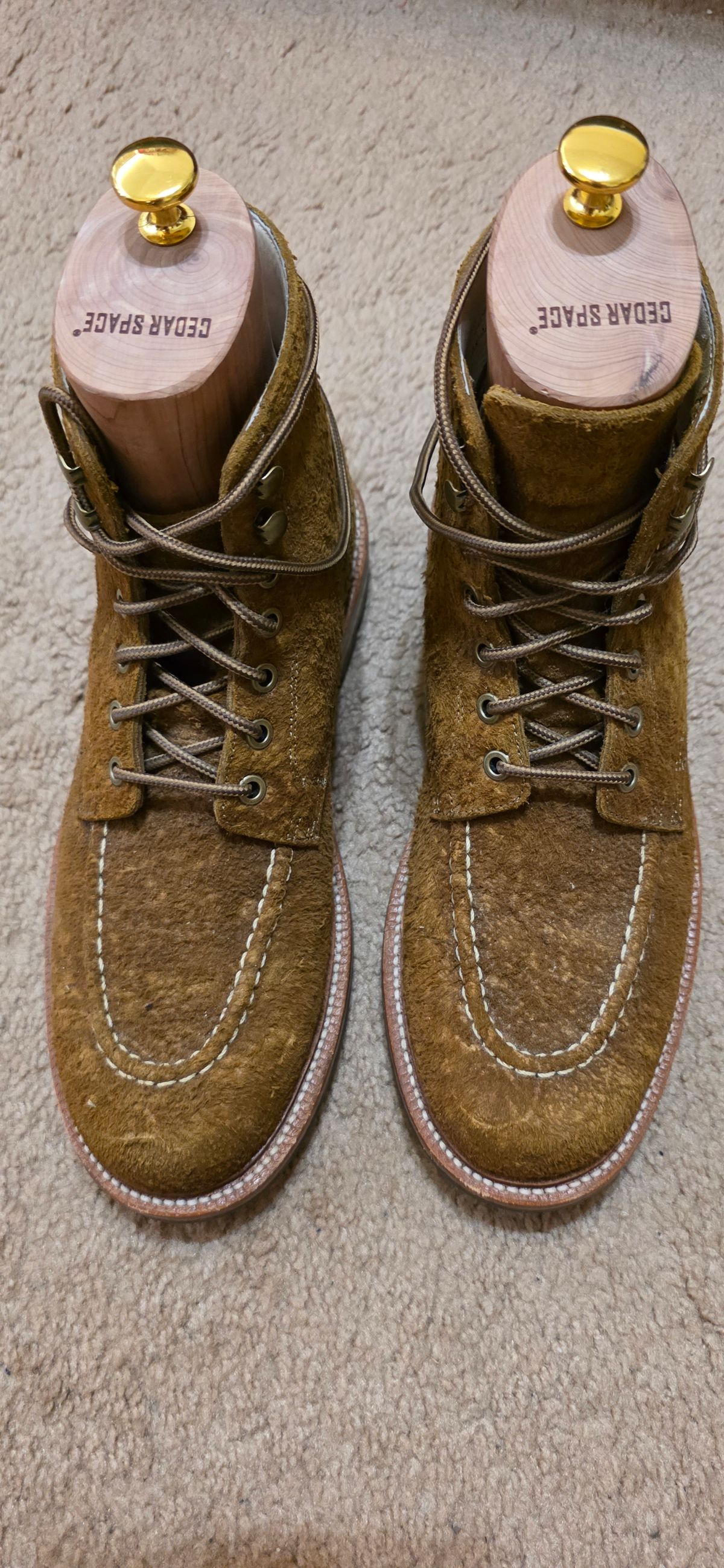 Photo by mknewman on September 25, 2025 of the Grant Stone Brass Boot in C.F. Stead Bronze Rough Mohawk.