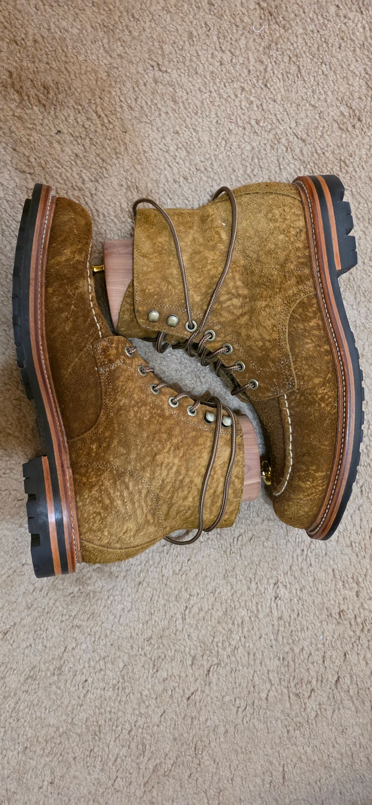 Photo by mknewman on September 25, 2025 of the Grant Stone Brass Boot in C.F. Stead Bronze Rough Mohawk.