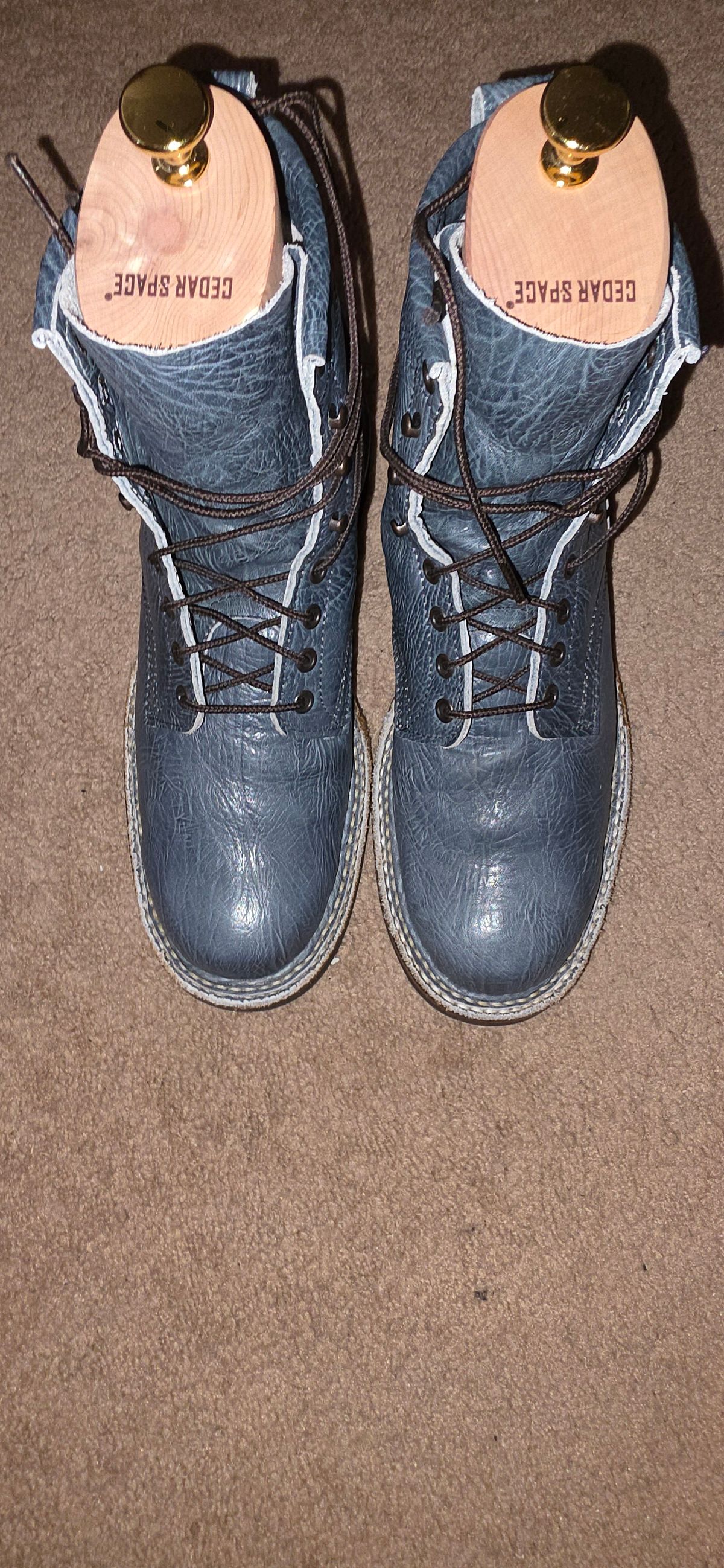 Photo by mknewman on October 6, 2025 of the White's Farmer/Rancher in Blue Bullhide.