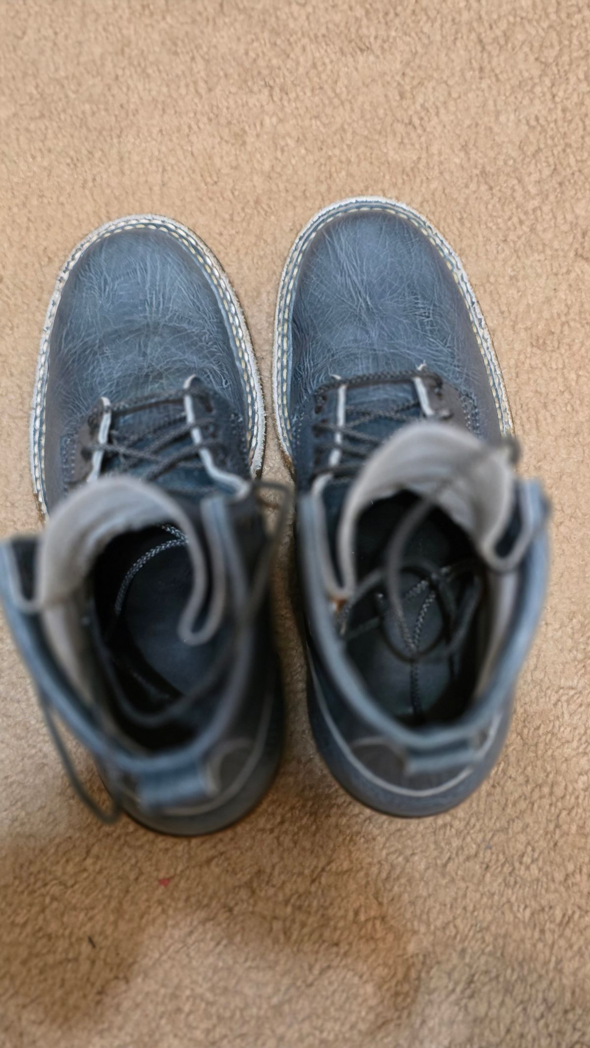 Photo by mknewman on February 13, 2026 of the White's Farmer/Rancher in Blue Bullhide.