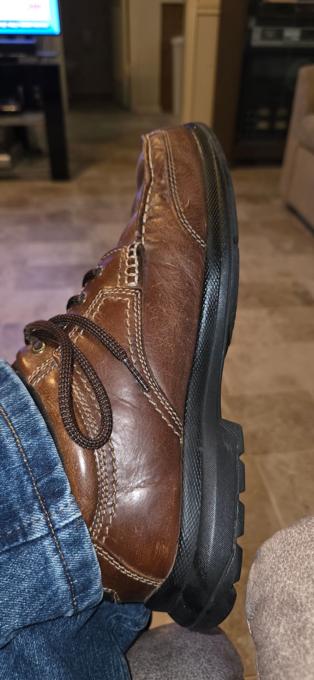 Photo by mknewman on August 31, 2025 of the Rockport World Tour in Unknown Leather.