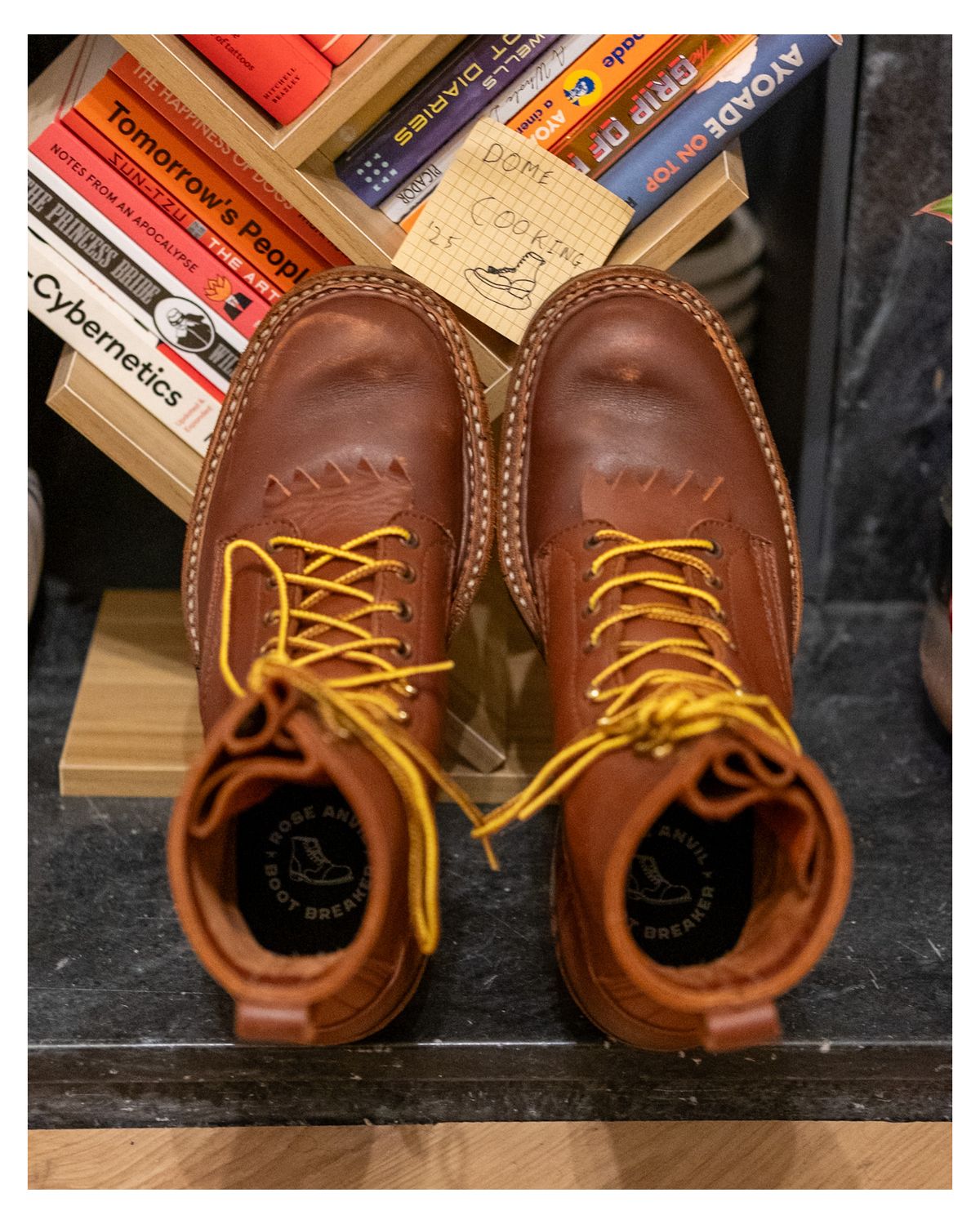 Photo by zenniszarkov on November 4, 2025 of the White's Farmer/Rancher in Seidel Red Dog Oil Tan.