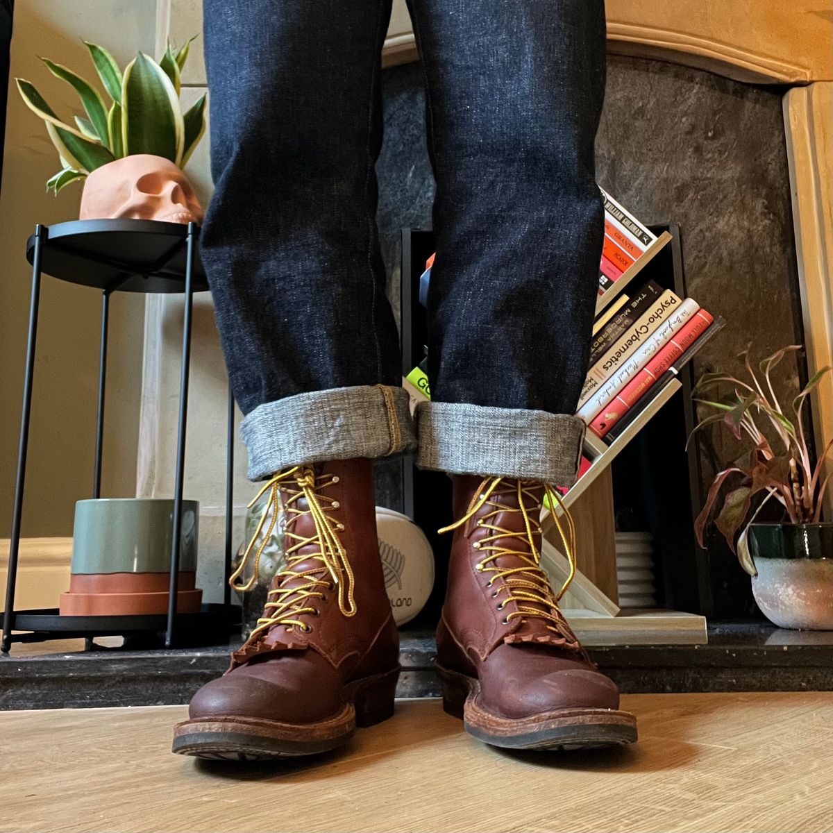 Photo by zenniszarkov on December 3, 2025 of the White's Farmer/Rancher in Seidel Red Dog Oil Tan.