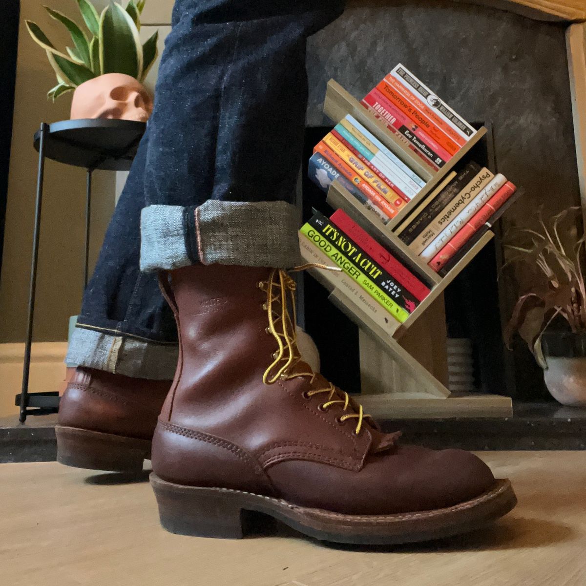 Photo by zenniszarkov on December 3, 2025 of the White's Farmer/Rancher in Seidel Red Dog Oil Tan.