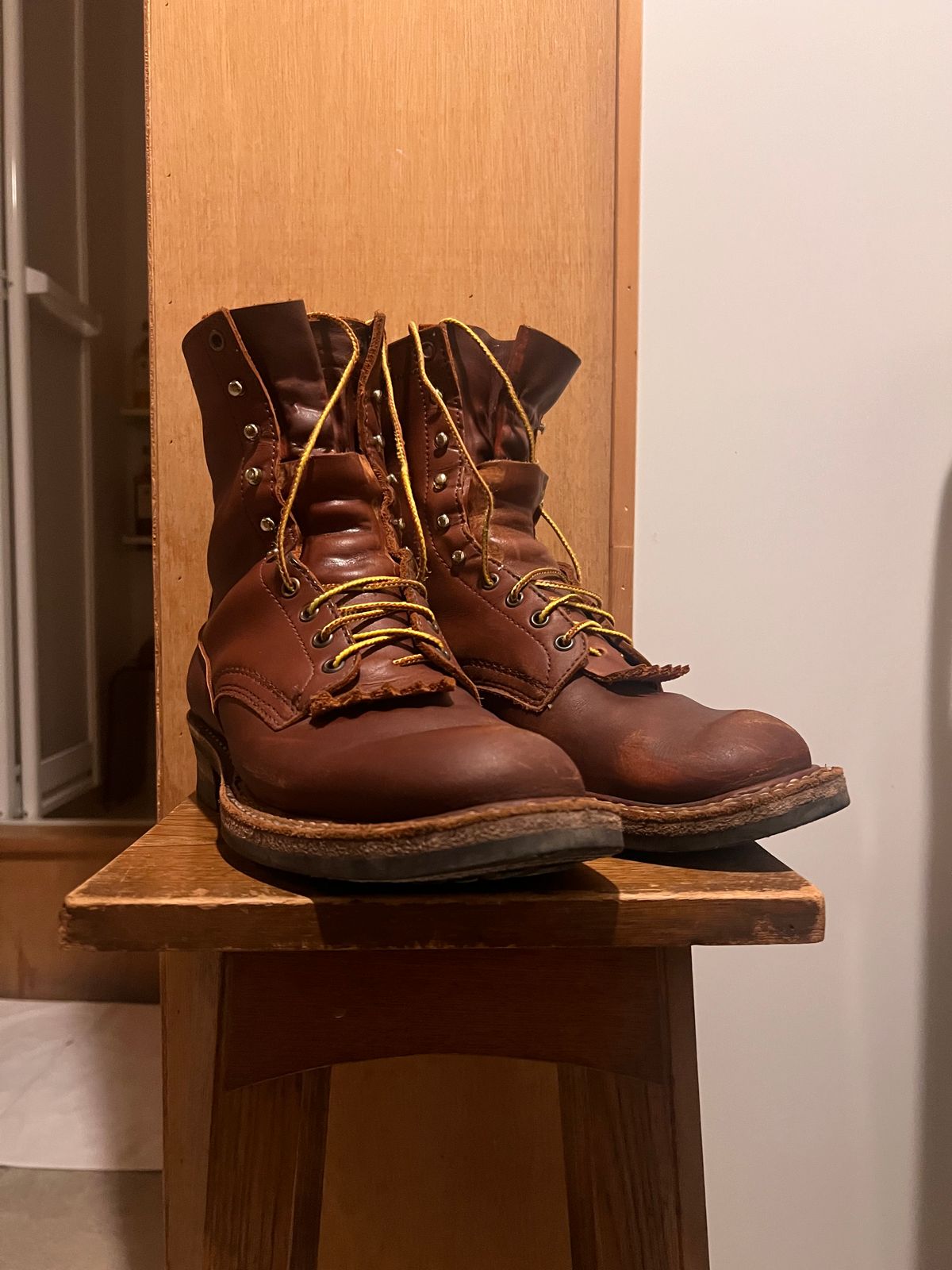 Photo by zenniszarkov on February 4, 2026 of the White's Farmer/Rancher in Seidel Red Dog Oil Tan.