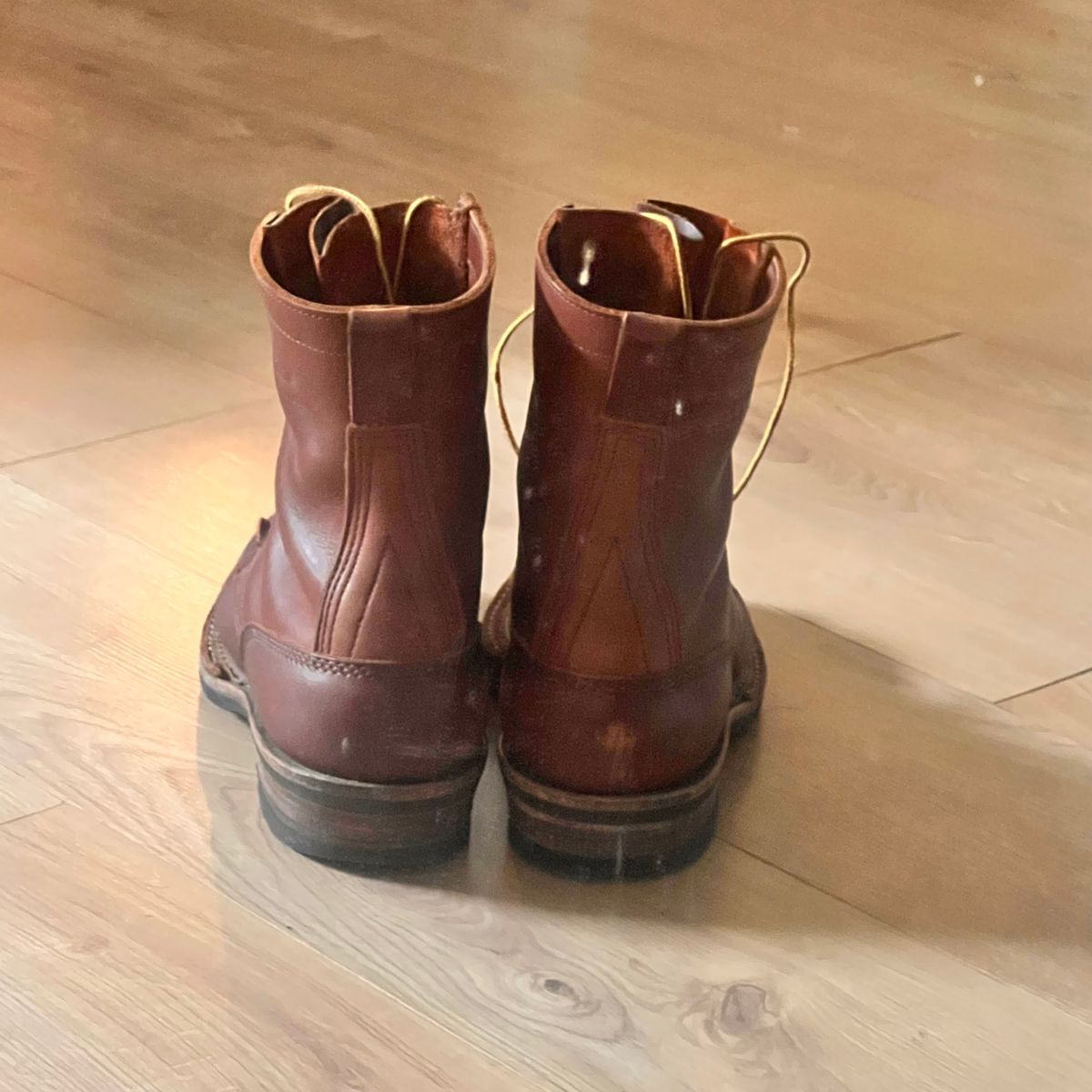 Photo by zenniszarkov on March 2, 2026 of the White's Farmer/Rancher in Seidel Red Dog Oil Tan.