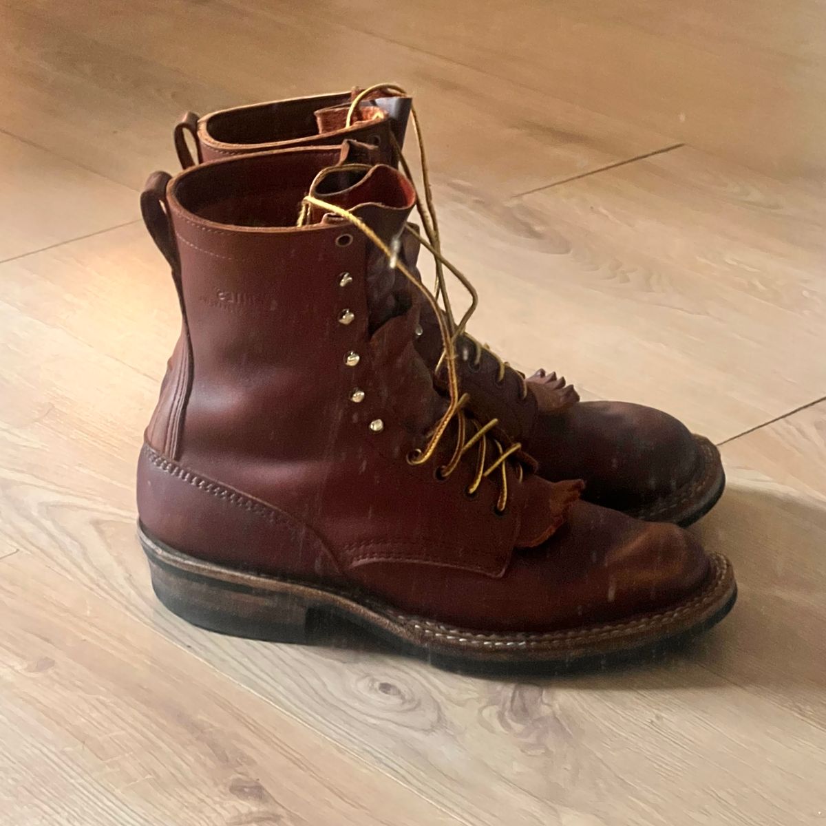 Photo by zenniszarkov on March 2, 2026 of the White's Farmer/Rancher in Seidel Red Dog Oil Tan.