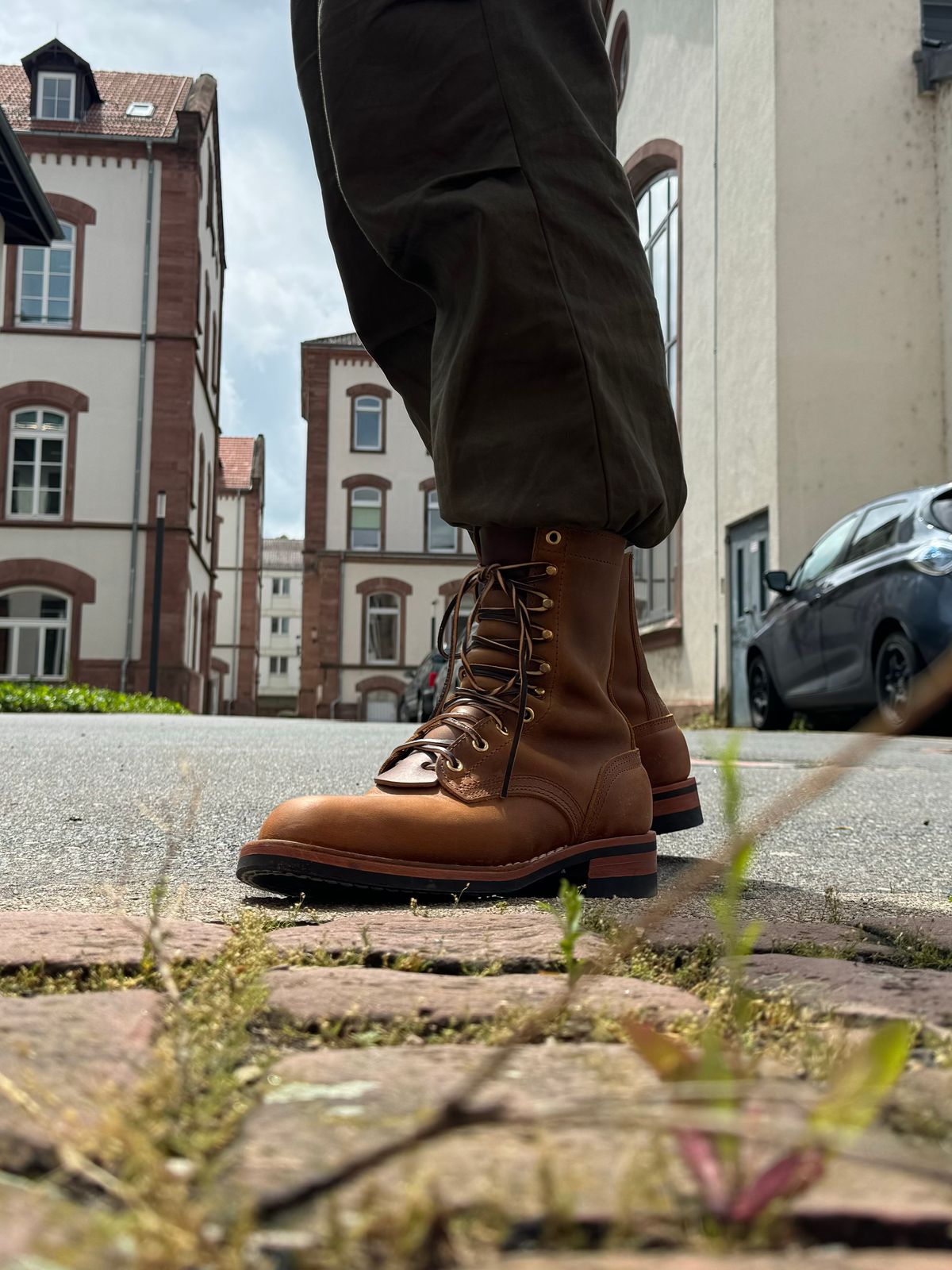 Photo by Sebekhetep on May 24, 2024 of the Nicks Officer in Horween Orange Predator.