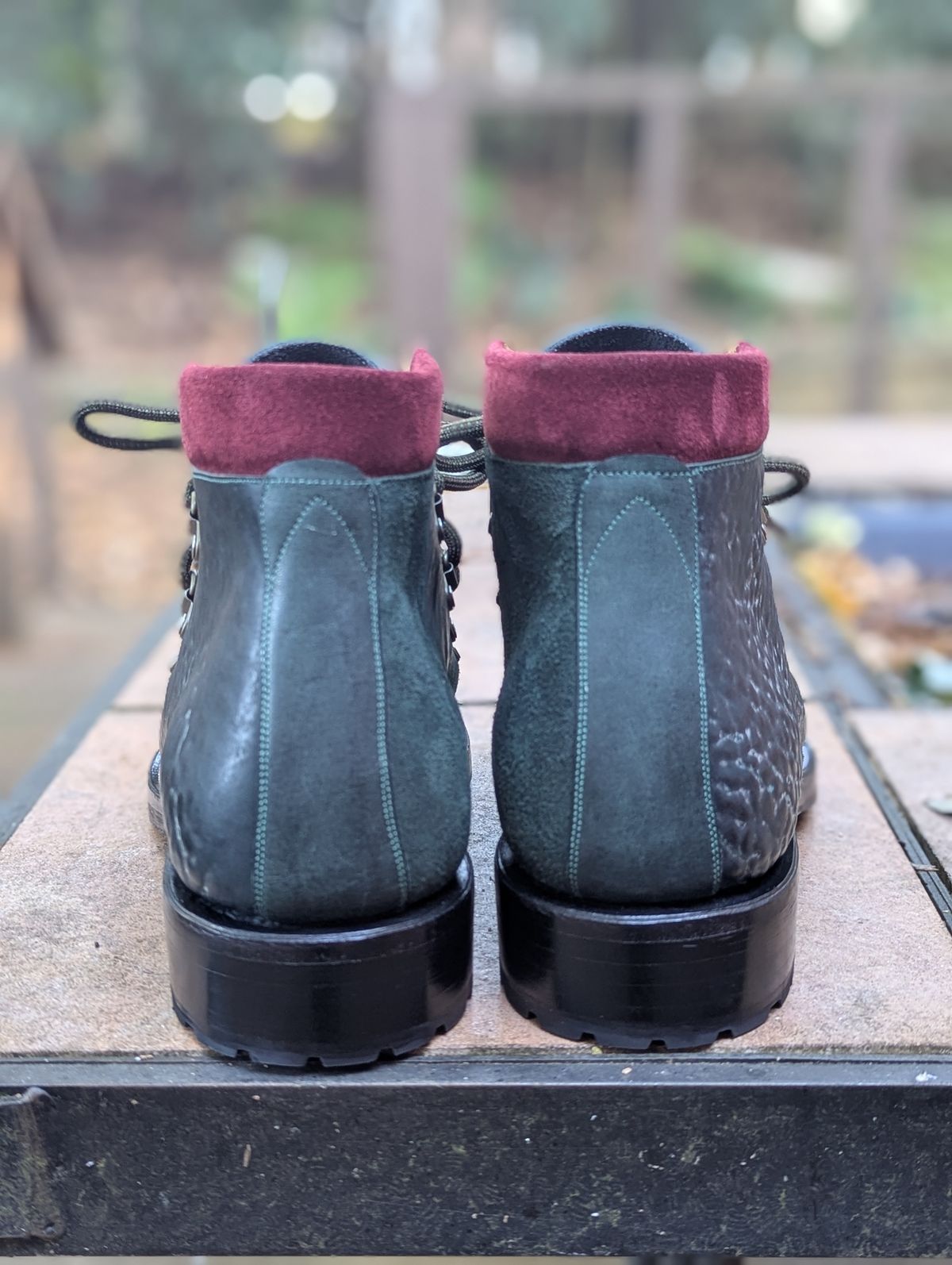 Photo by ArnoShoes on October 22, 2025 of the Arno Hiker in Conceria Cloe Dark Green Reverse Culatta.