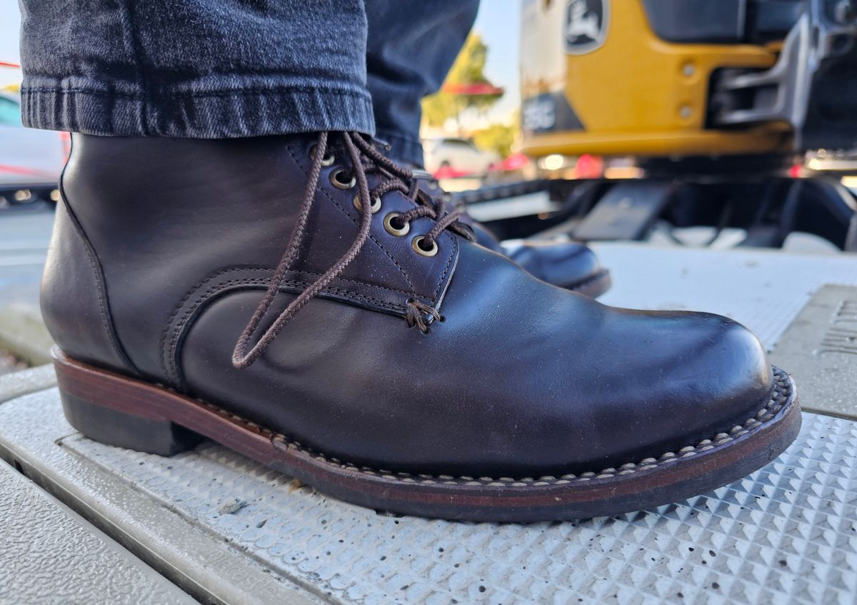 Photo by LeeRoss on December 5, 2024 of the Al's Attire Hand Made Type 1 Service Boot in Horween Brown Chromexcel Horsehide.