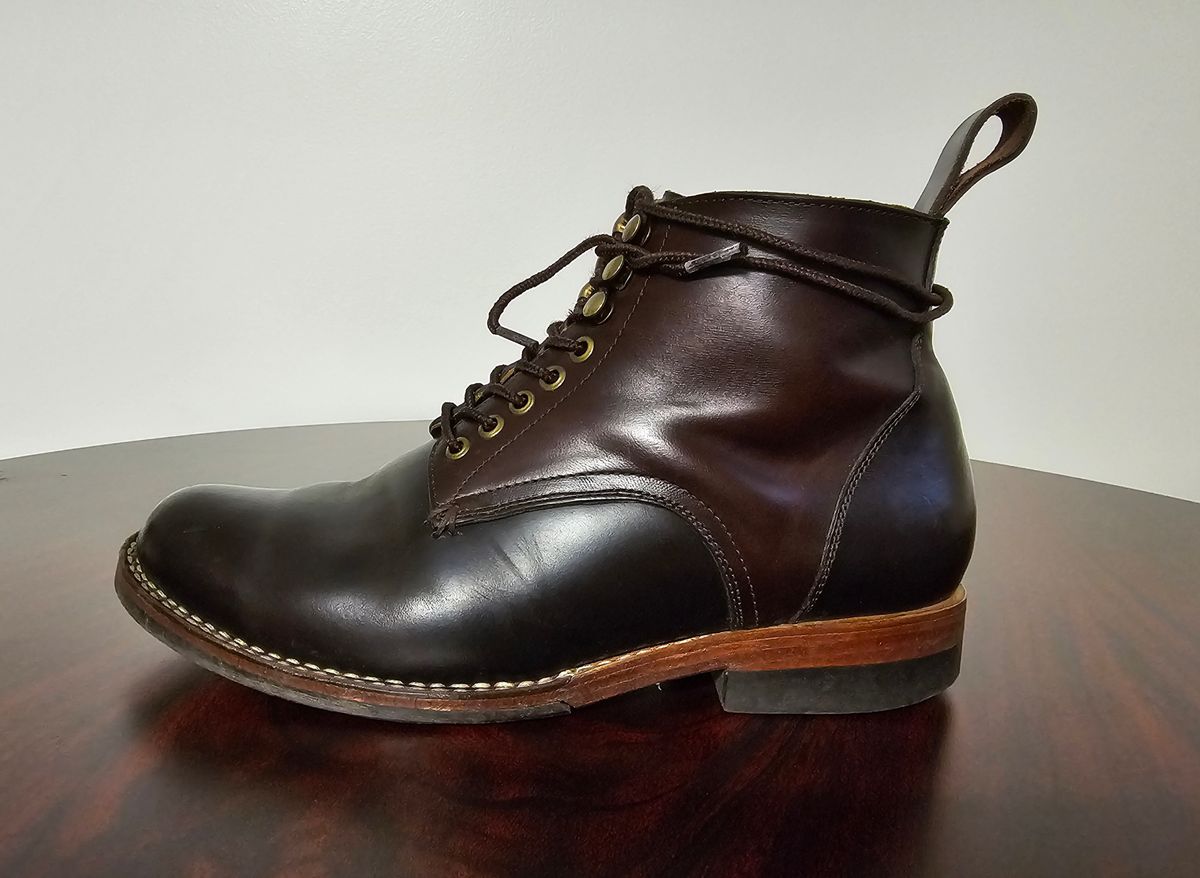 Photo by LeeRoss on December 5, 2024 of the Al's Attire Hand Made Type 1 Service Boot in Horween Brown Chromexcel Horsehide.