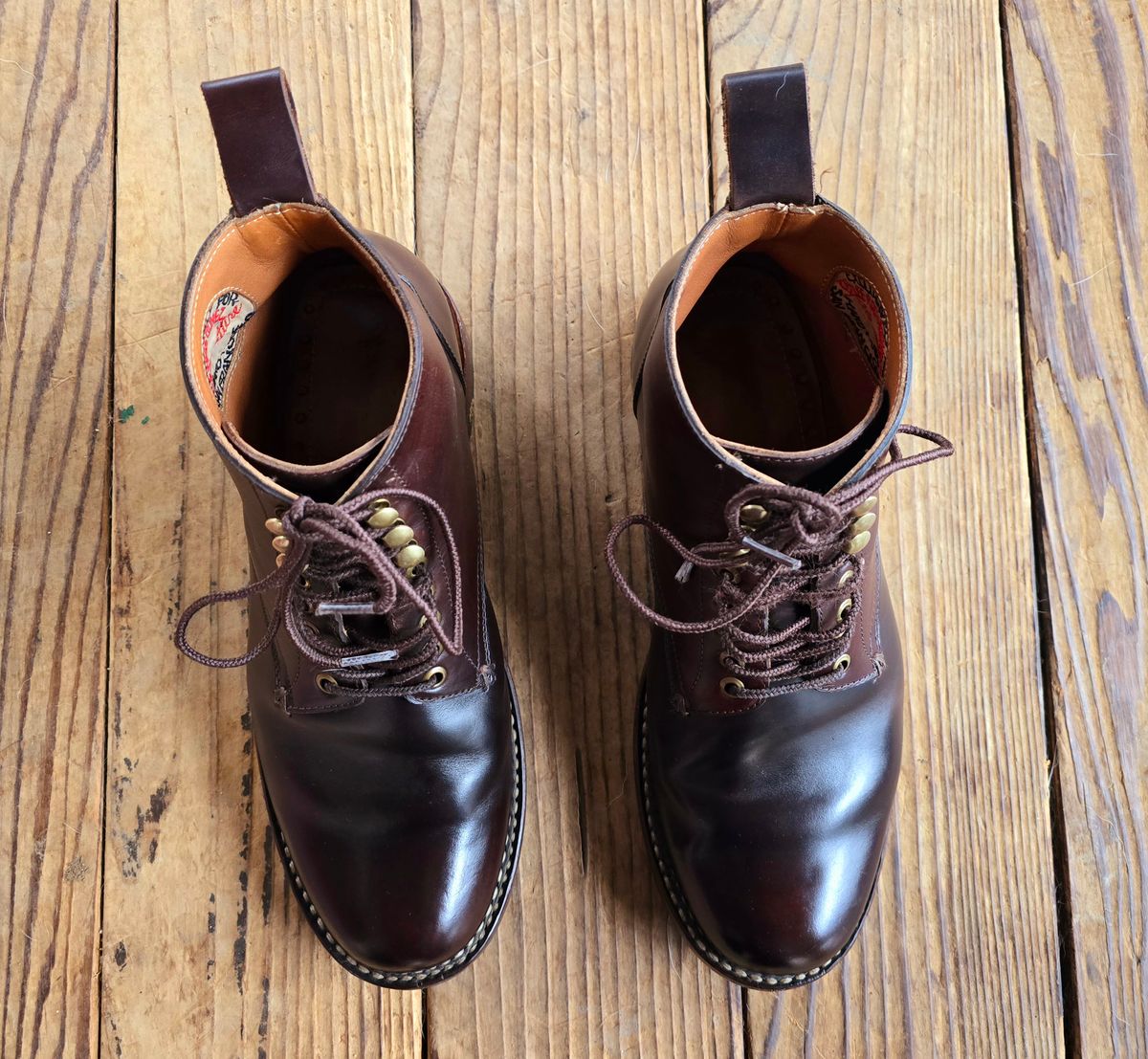 Photo by LeeRoss on February 1, 2025 of the Al's Attire Hand Made Type 1 Service Boot in Horween Brown Chromexcel Horsehide.