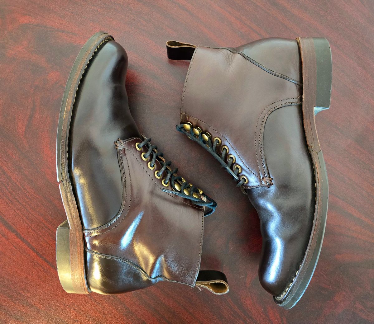 Photo by LeeRoss on April 1, 2025 of the Al's Attire Hand Made Type 1 Service Boot in Horween Brown Chromexcel Horsehide.