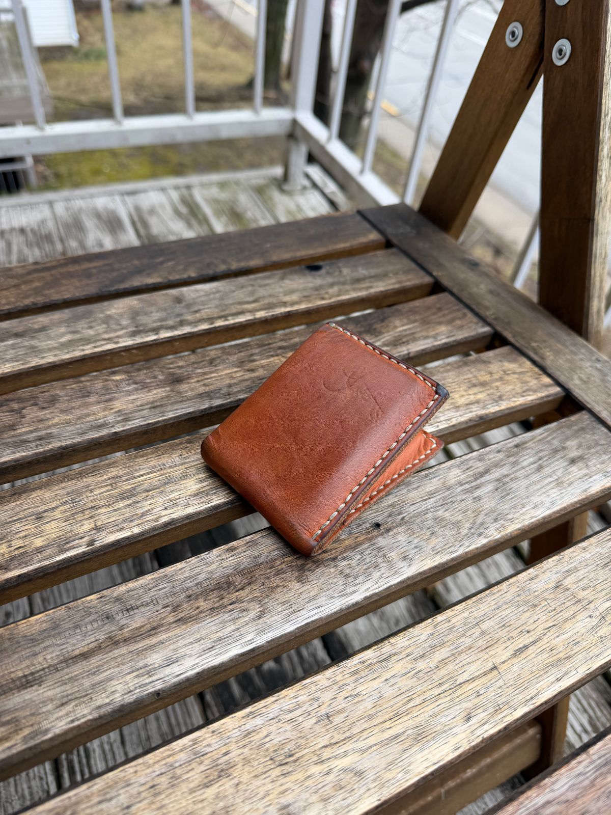 Photo by nitrocelluloseballoon on March 5, 2026 of the Self-Made Bifold Wallet in English Bridle Tan.